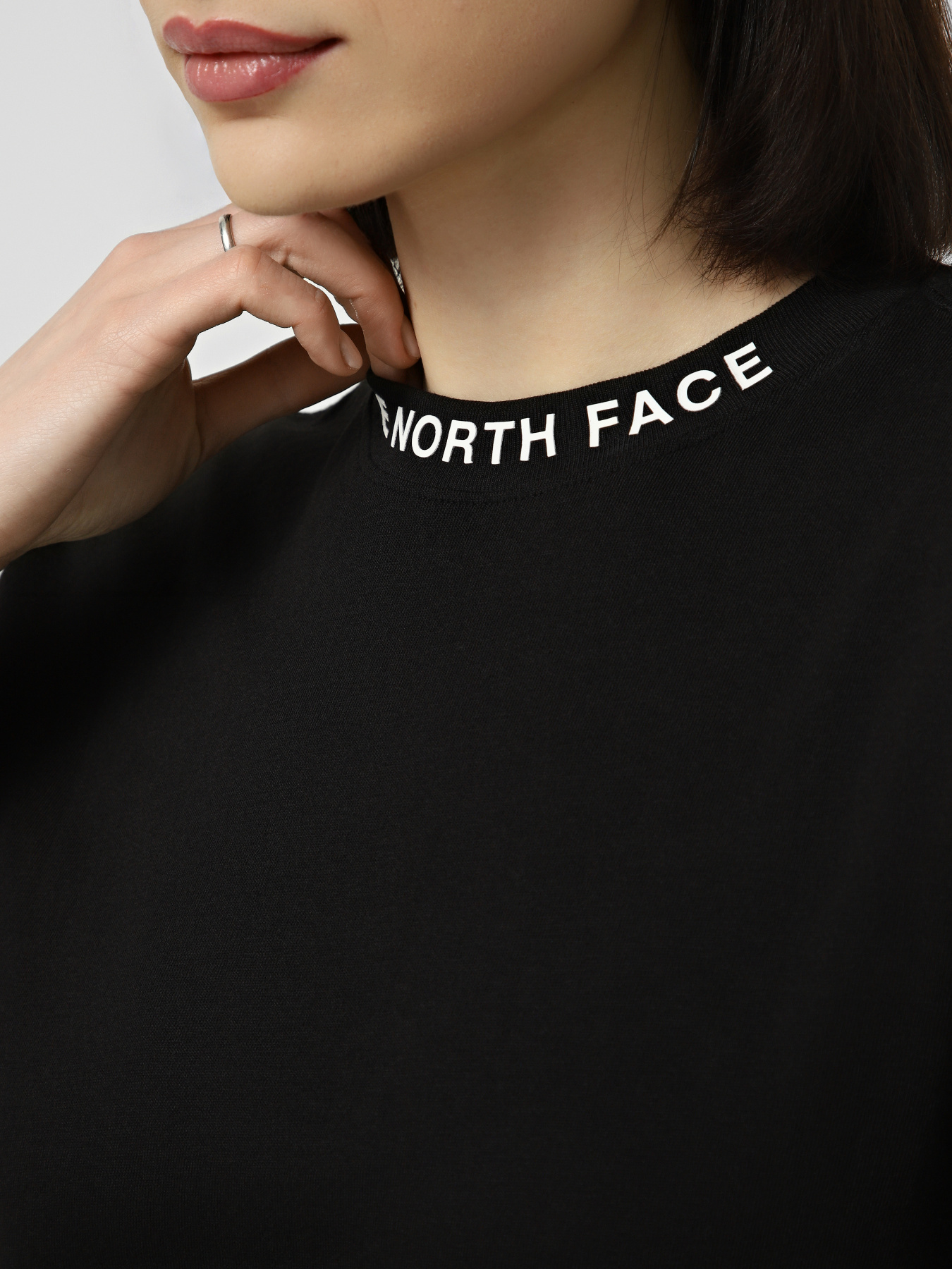 Футболки і поло The North Face W ZUMU RELAXED SHORT SLEEVE TE модель NF0A8GUSJK31 Футболки і поло The North Face W ZUMU RELAXED SHORT SLEEVE TE модель NF0A8GUSJK31 Фото