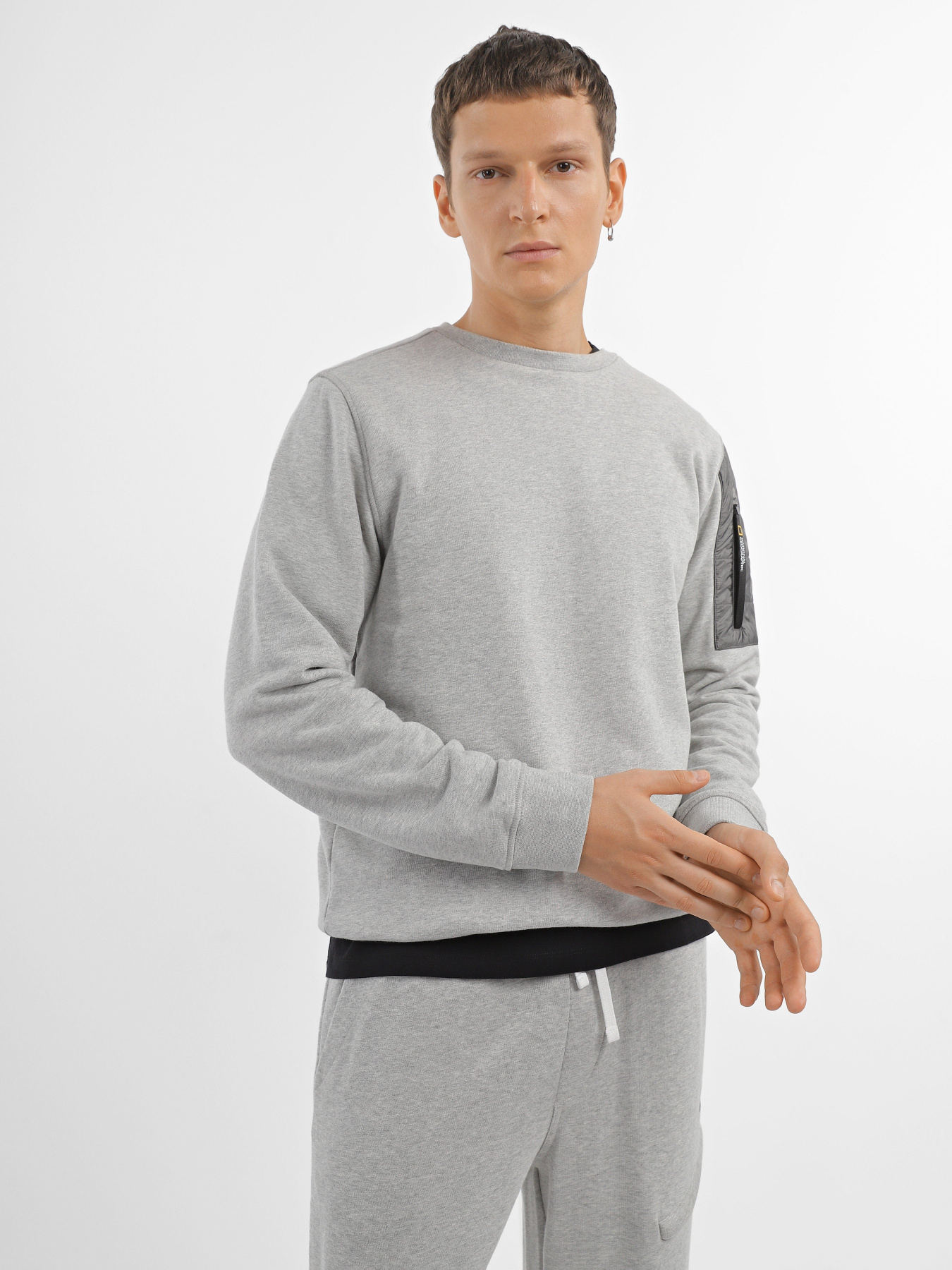 Худи и свитшоты National Geographic Advanced Foundation Crew Neck модель M121-02-555_сірий комб. Фото