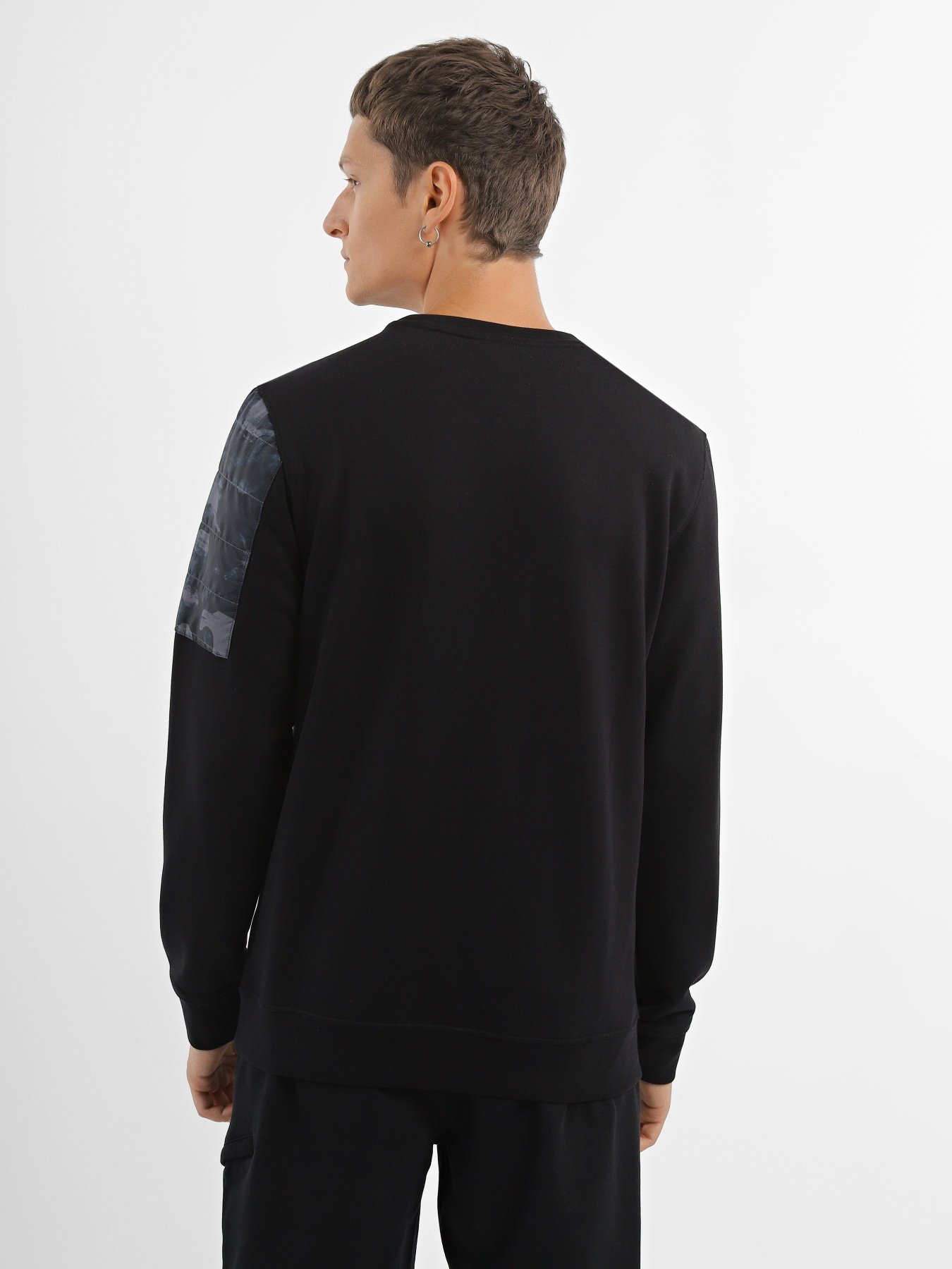 Худи и свитшоты National Geographic Advanced Foundation Crew Neck модель M121-02-555_чорний Худи и свитшоты National Geographic Advanced Foundation Crew Neck модель M121-02-555_чорний Фото