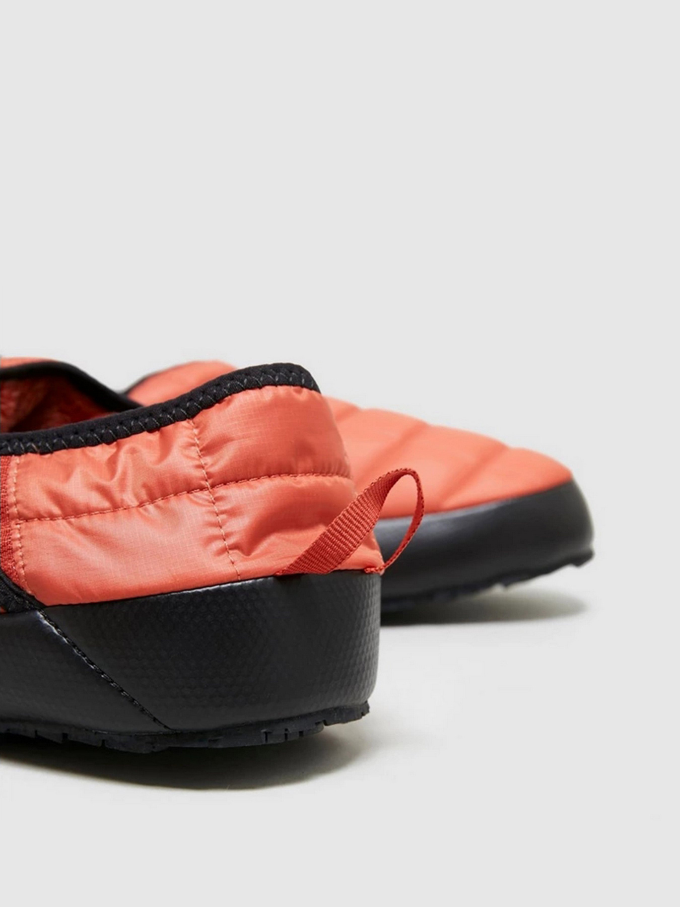 Слипоны и мокасины The North Face ThermoBall™ Traction Mule V модель NF0A3UZN31L1 Фото