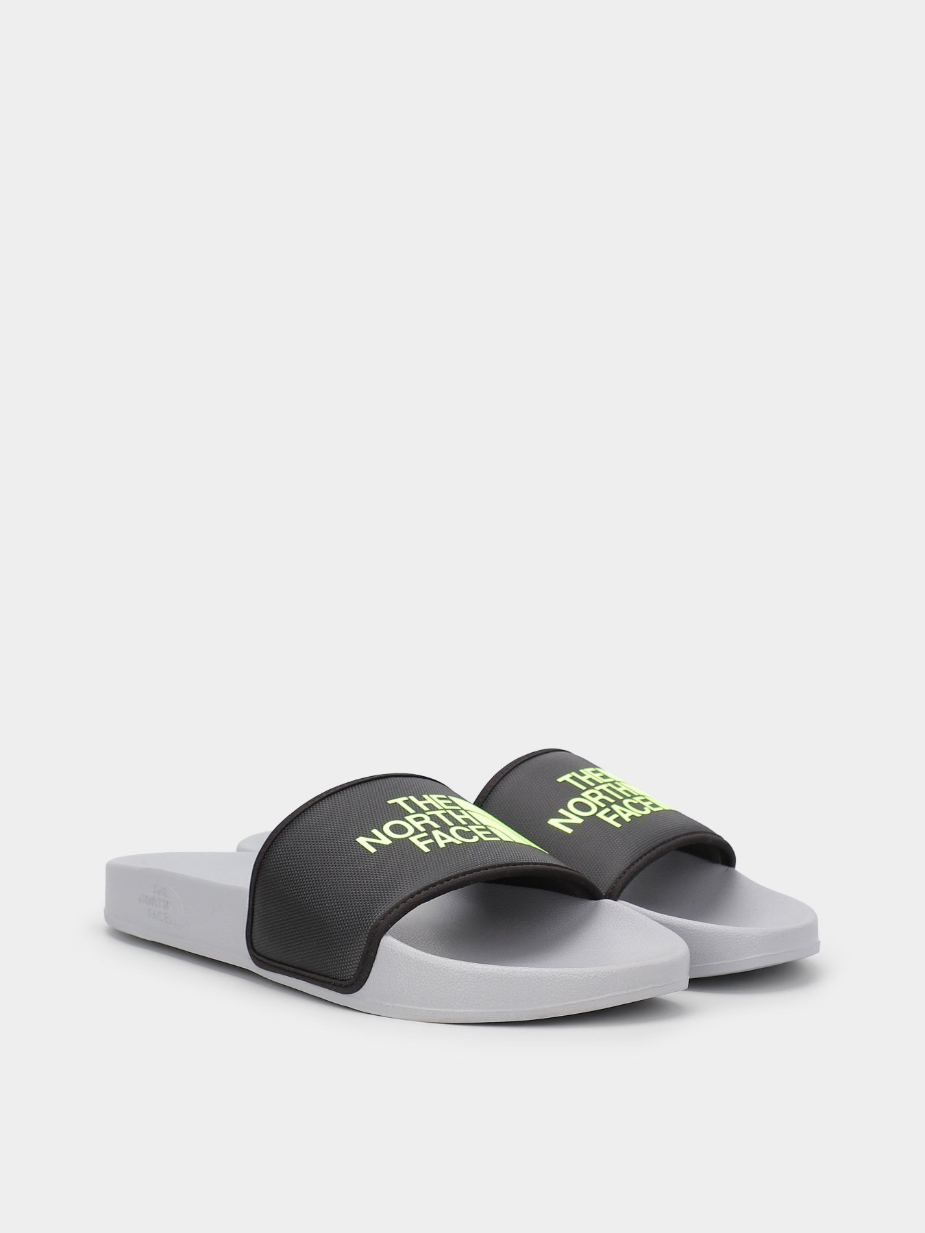 Шлёпанцы The North Face Base Camp Slide III модель NF0A4T2RIHG1 Шлёпанцы The North Face Base Camp Slide III модель NF0A4T2RIHG1 Фото