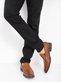 Туфли и лоферы Clarks Tilden Free модель 26130098 Фото