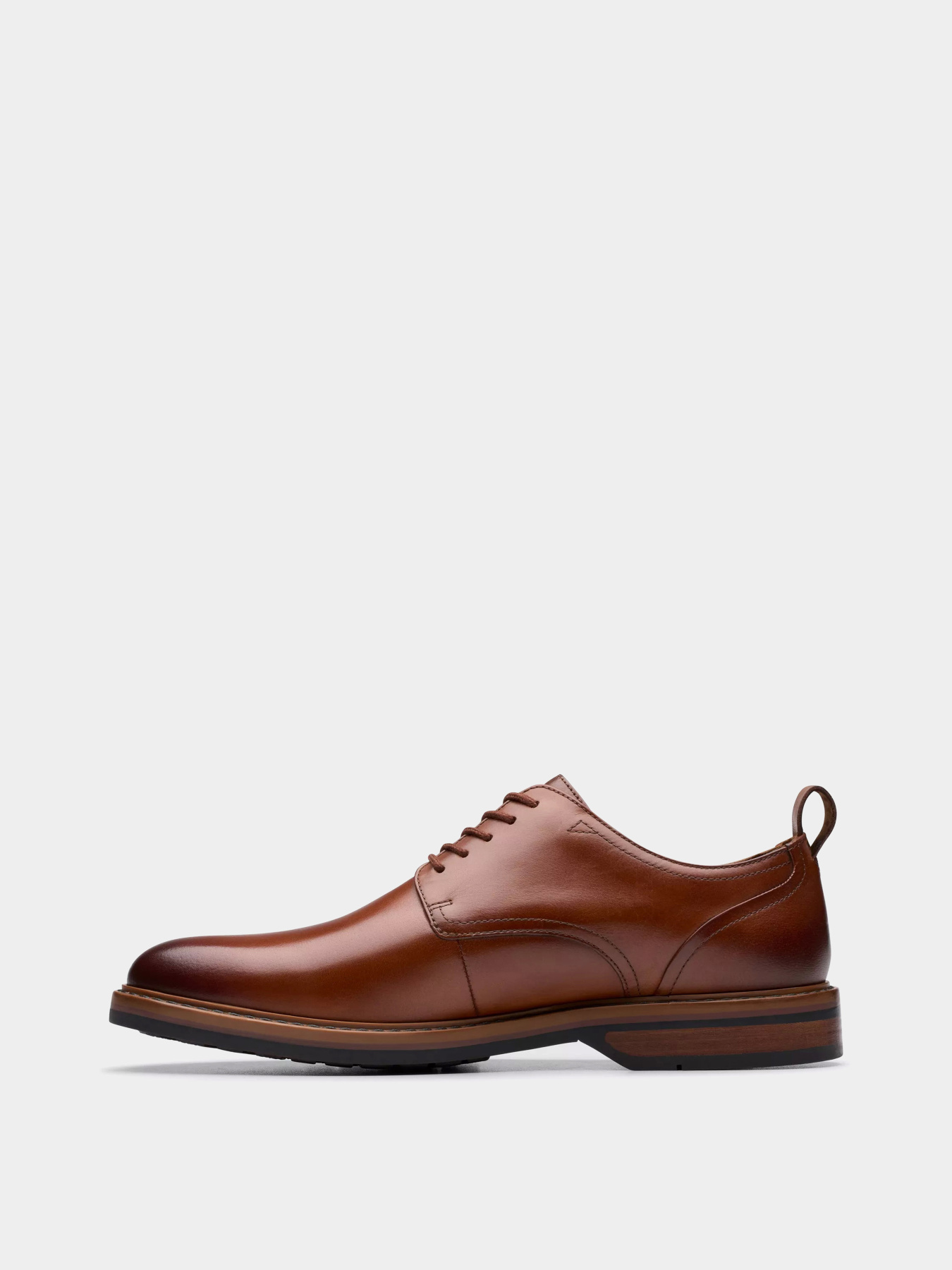 Туфлі та лофери Clarks Aldwin Lace модель 26183252 Фото