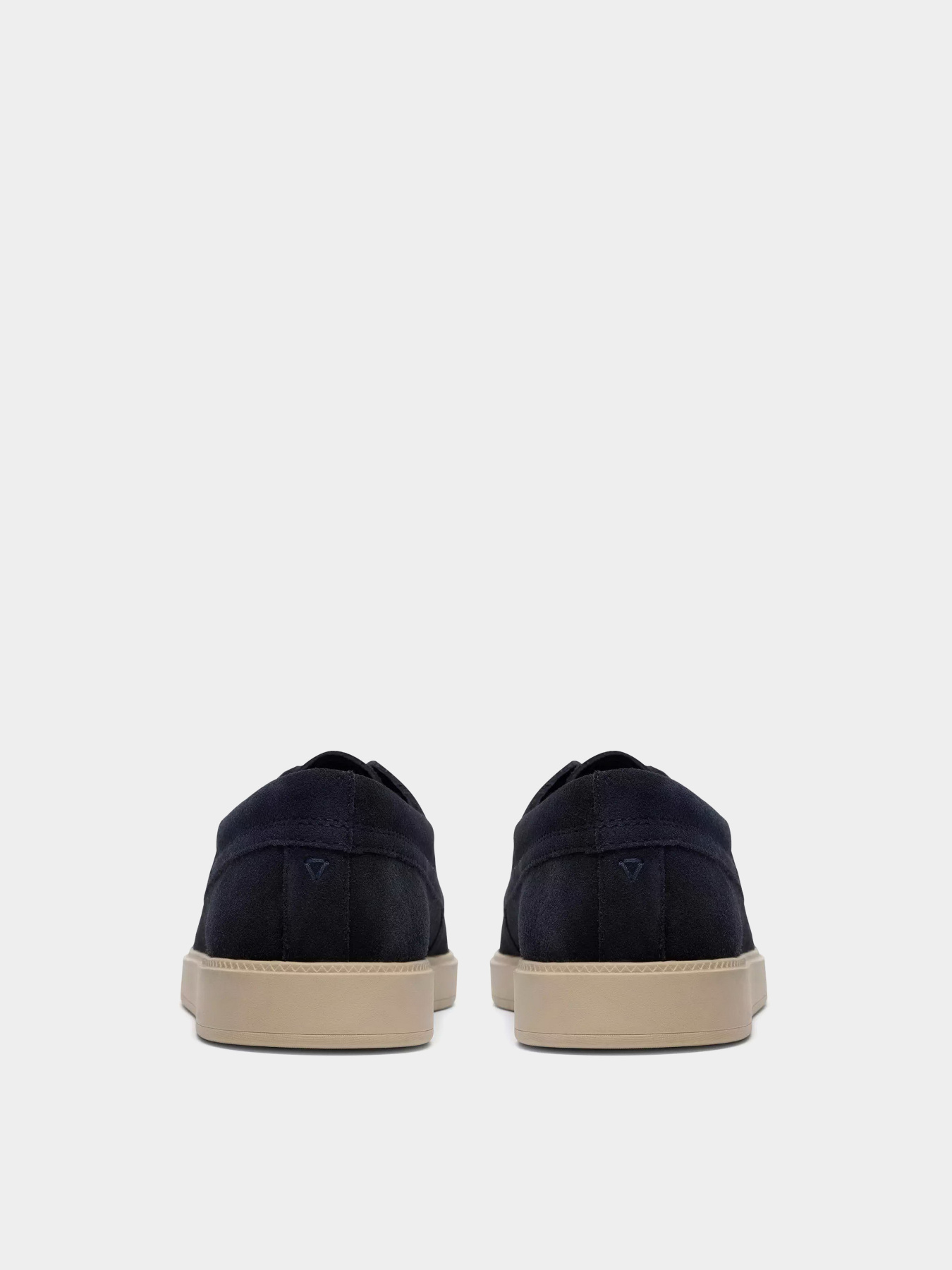 Слипоны и мокасины Clarks LOCKFORD BOAT модель 26186188 Слипоны и мокасины Clarks LOCKFORD BOAT модель 26186188 Фото
