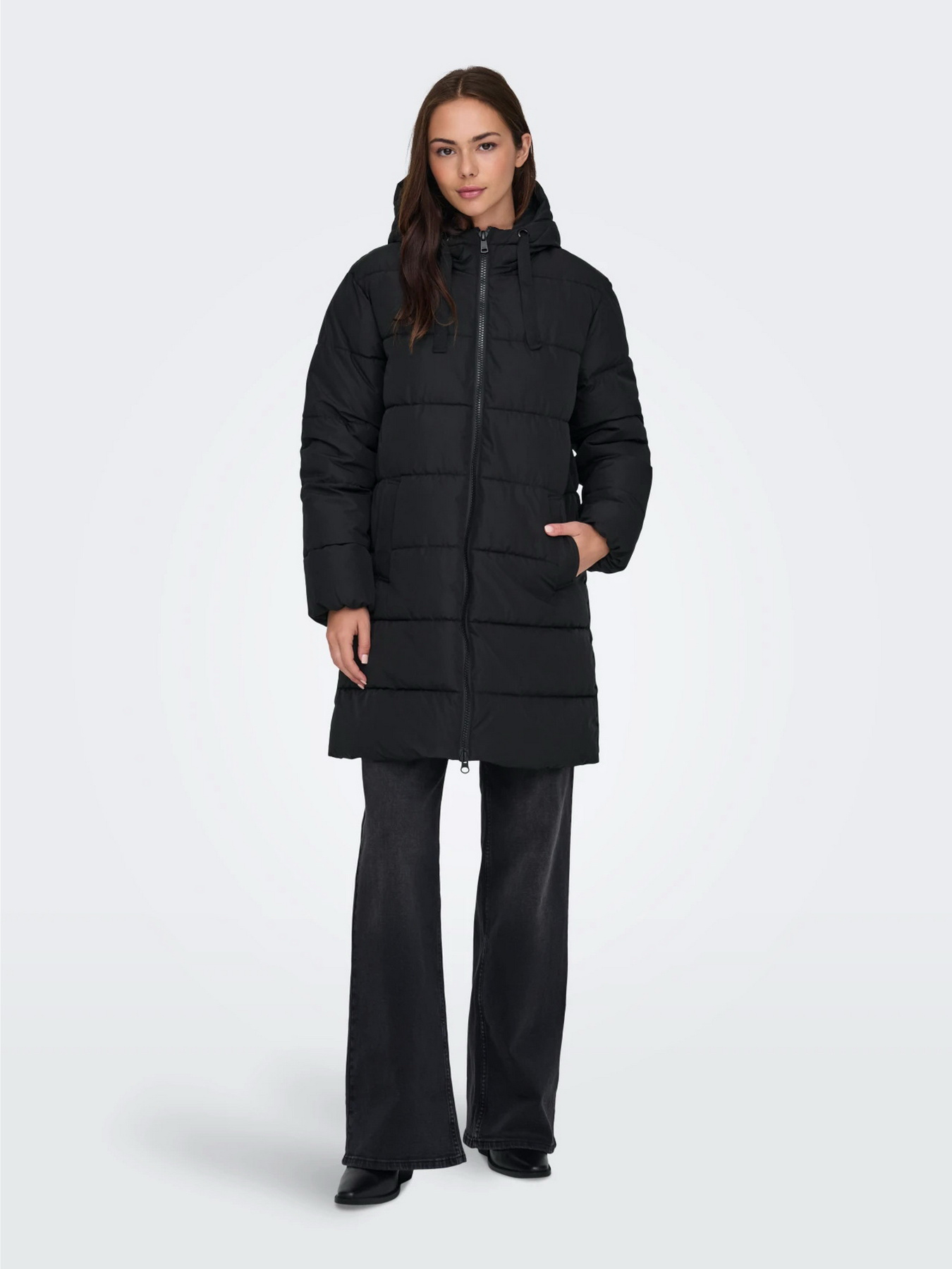 Куртки и дубленки Only CLAIR PUFFER HOOD COAT модель 15323232_Black Куртки и дубленки Only CLAIR PUFFER HOOD COAT модель 15323232_Black Фото