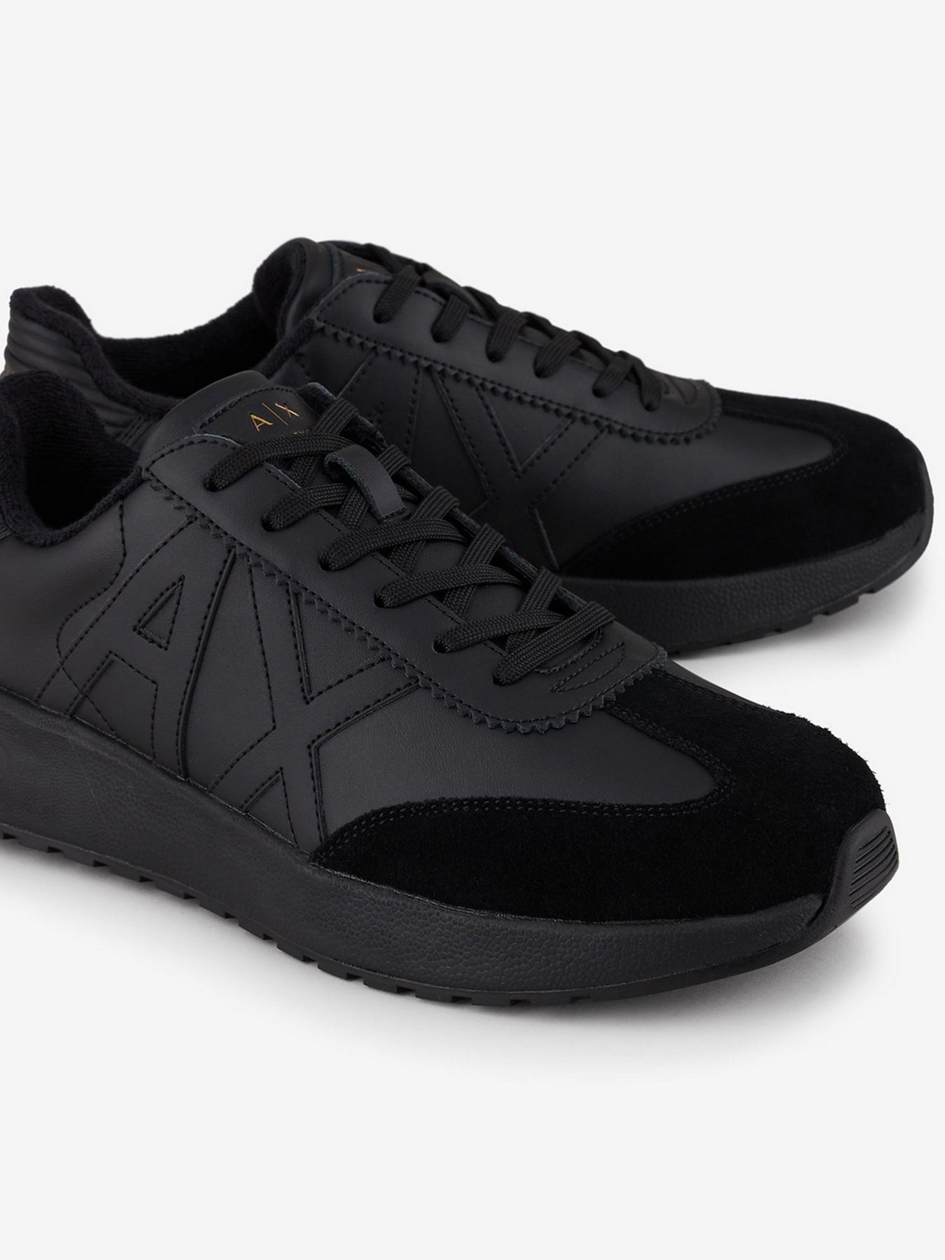 Кросівки Armani Exchange модель XUX071-XV234-K001 Кросівки Armani Exchange модель XUX071-XV234-K001 Фото