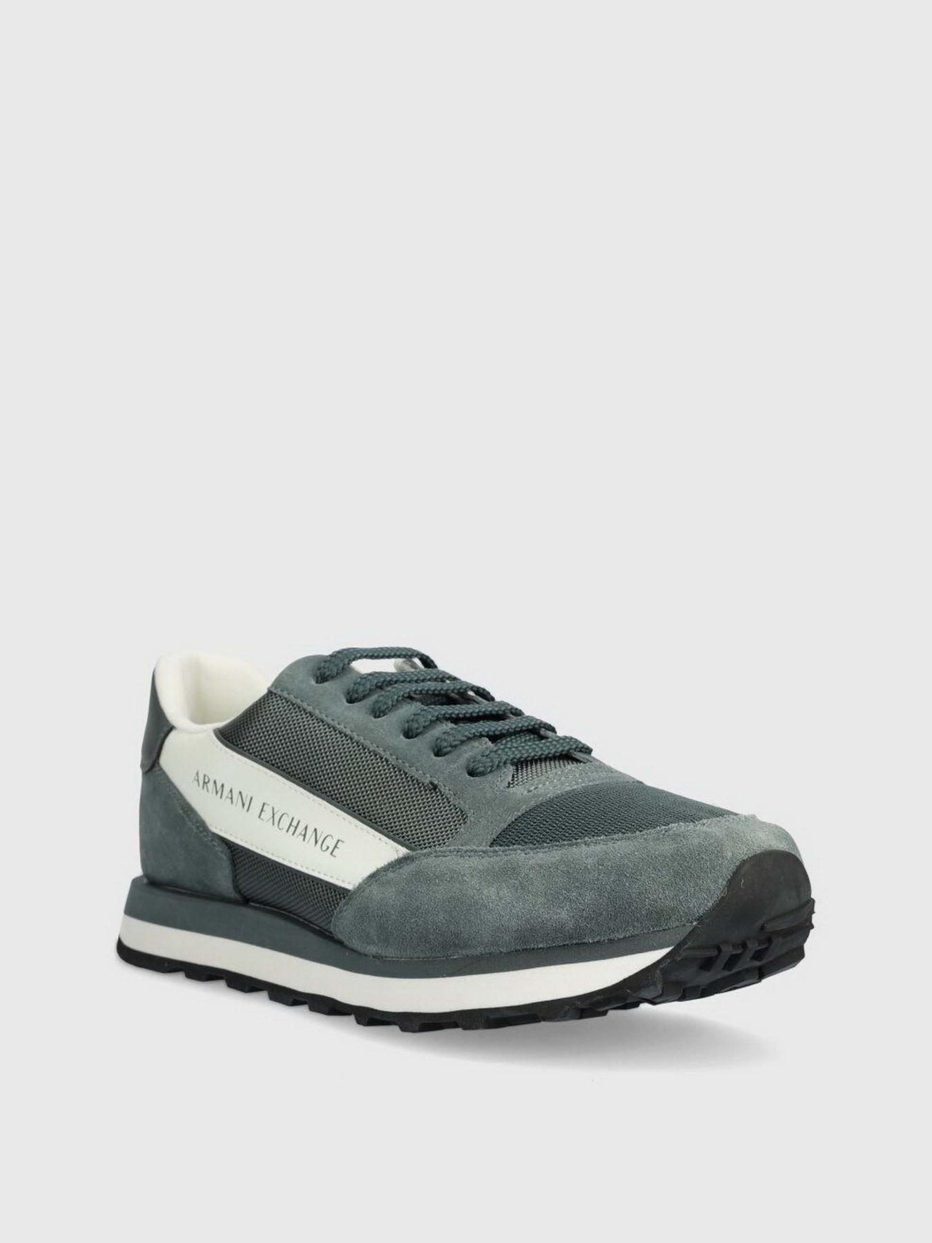 Кроссовки Armani Exchange Essential модель XUX083-XV263-T474 Кроссовки Armani Exchange Essential модель XUX083-XV263-T474 Фото