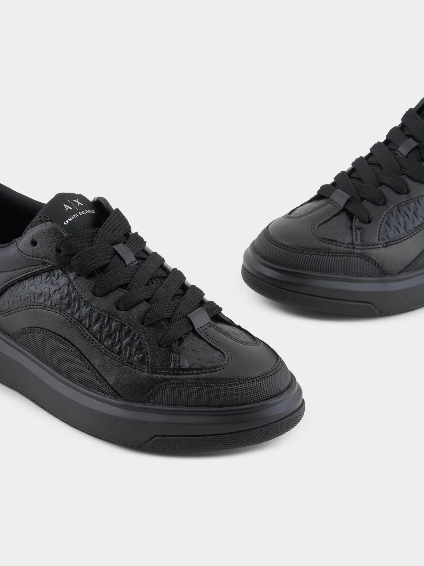 Кеди Armani Exchange модель XUX193-XV908-K001 Фото