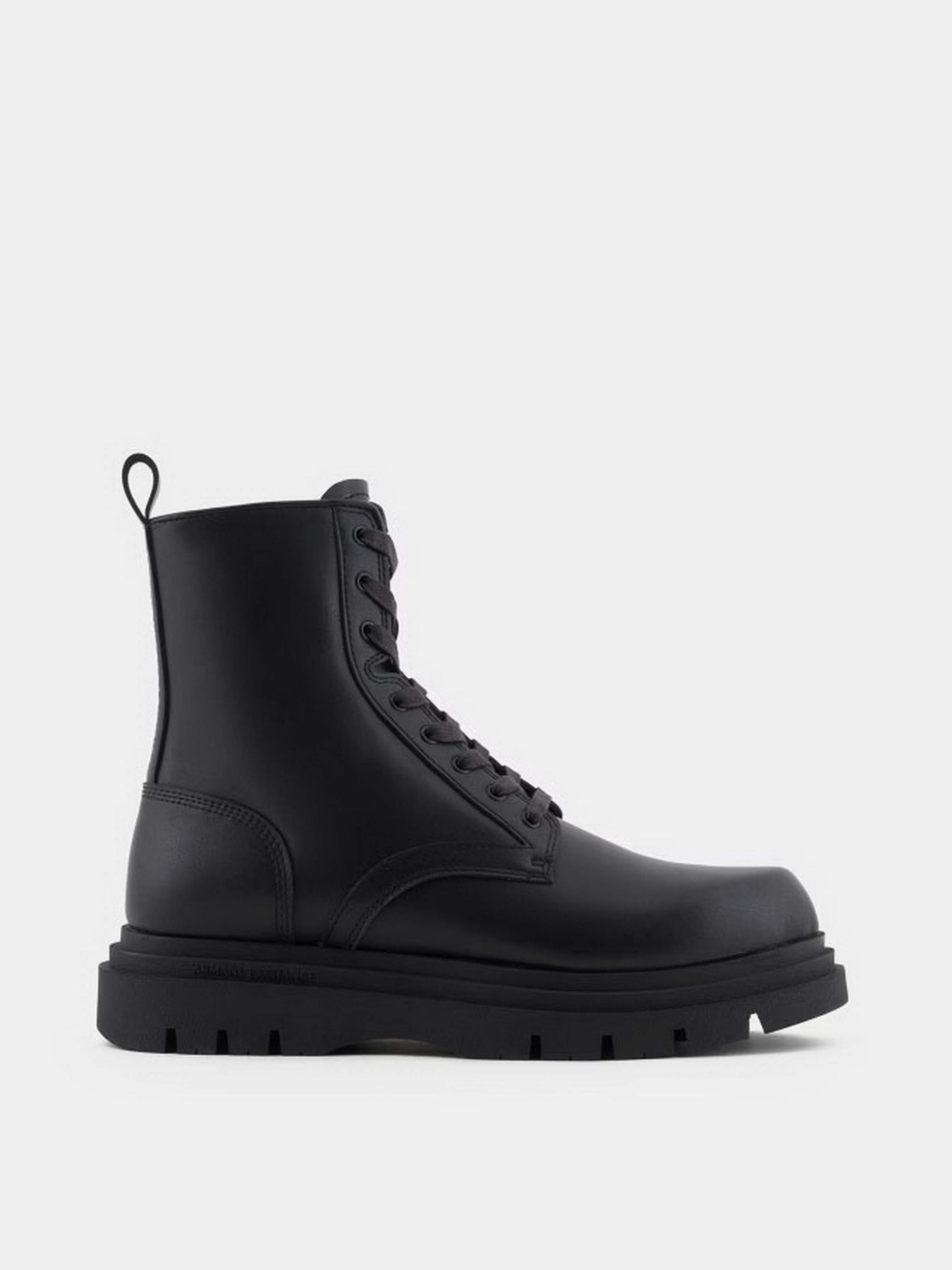 Черевики та чоботи Armani Exchange модель XUM018-XV874-00002 Черевики та чоботи Armani Exchange модель XUM018-XV874-00002 Фото