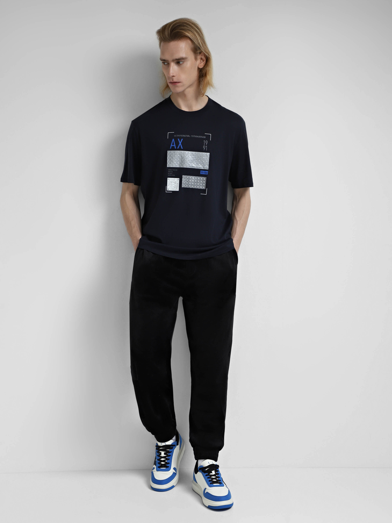 Кроссовки Armani Exchange модель XUX220-XV858-U180 Фото