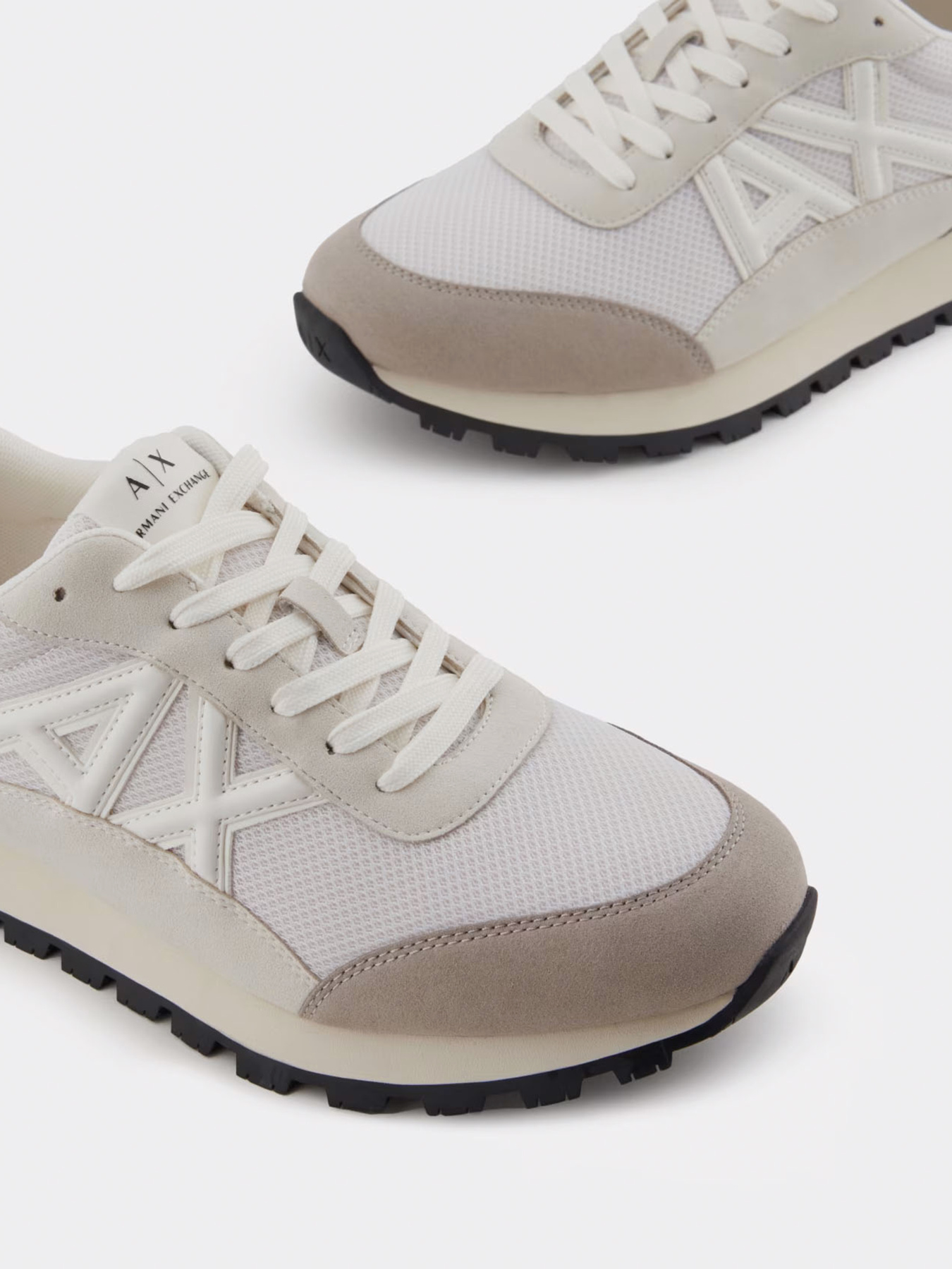 Кроссовки Armani Exchange модель XUX263-XV942-U660 Фото