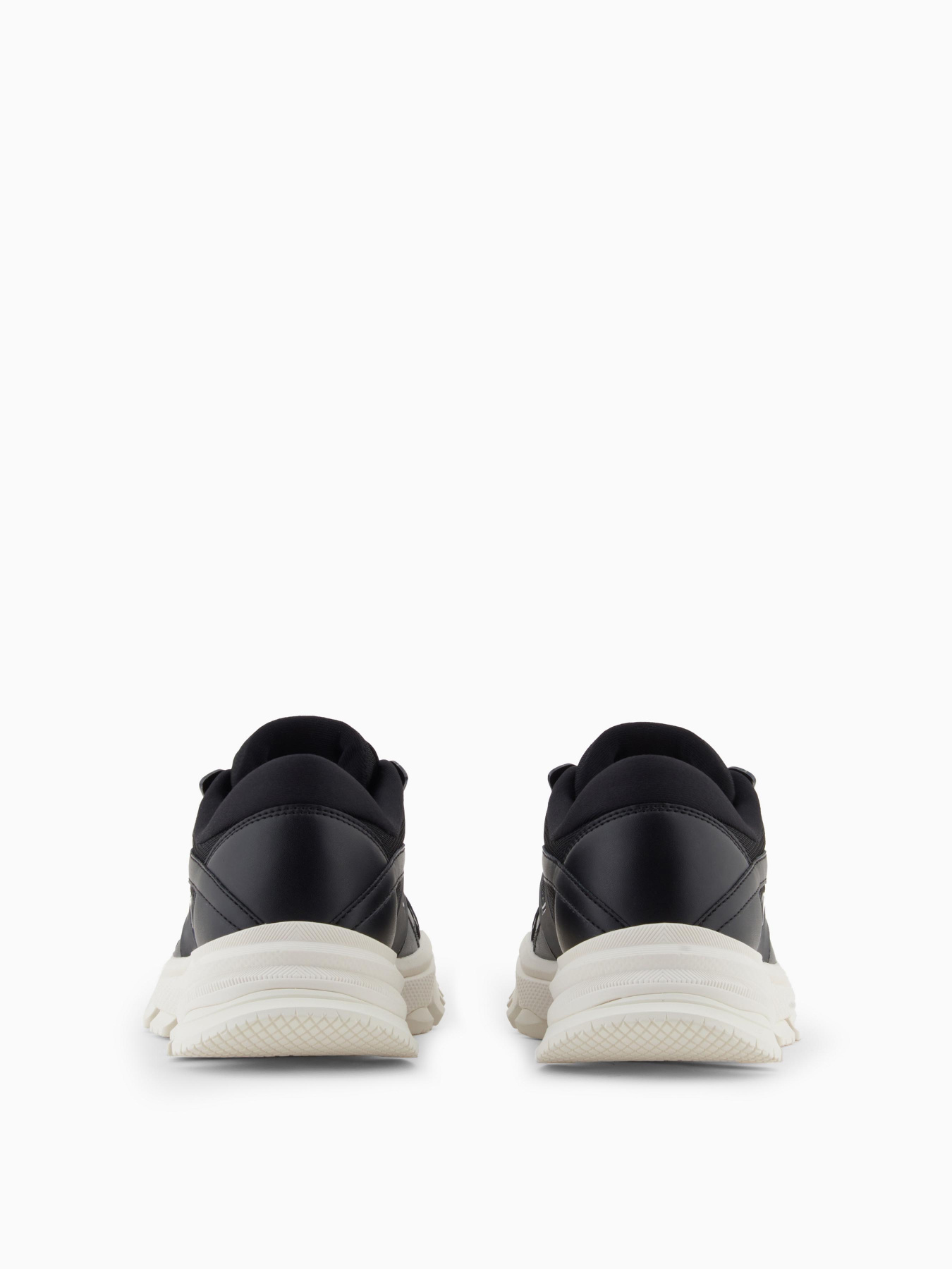 Кросівки Armani Exchange модель XM001678-AF19226-UC001 Фото