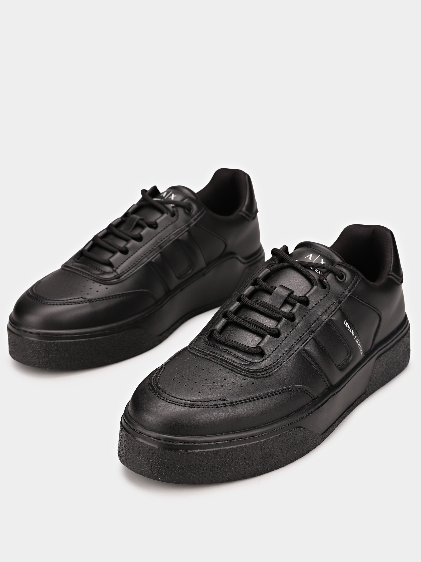 Кеды Armani Exchange модель XM001936-AF17449-MC105 Фото