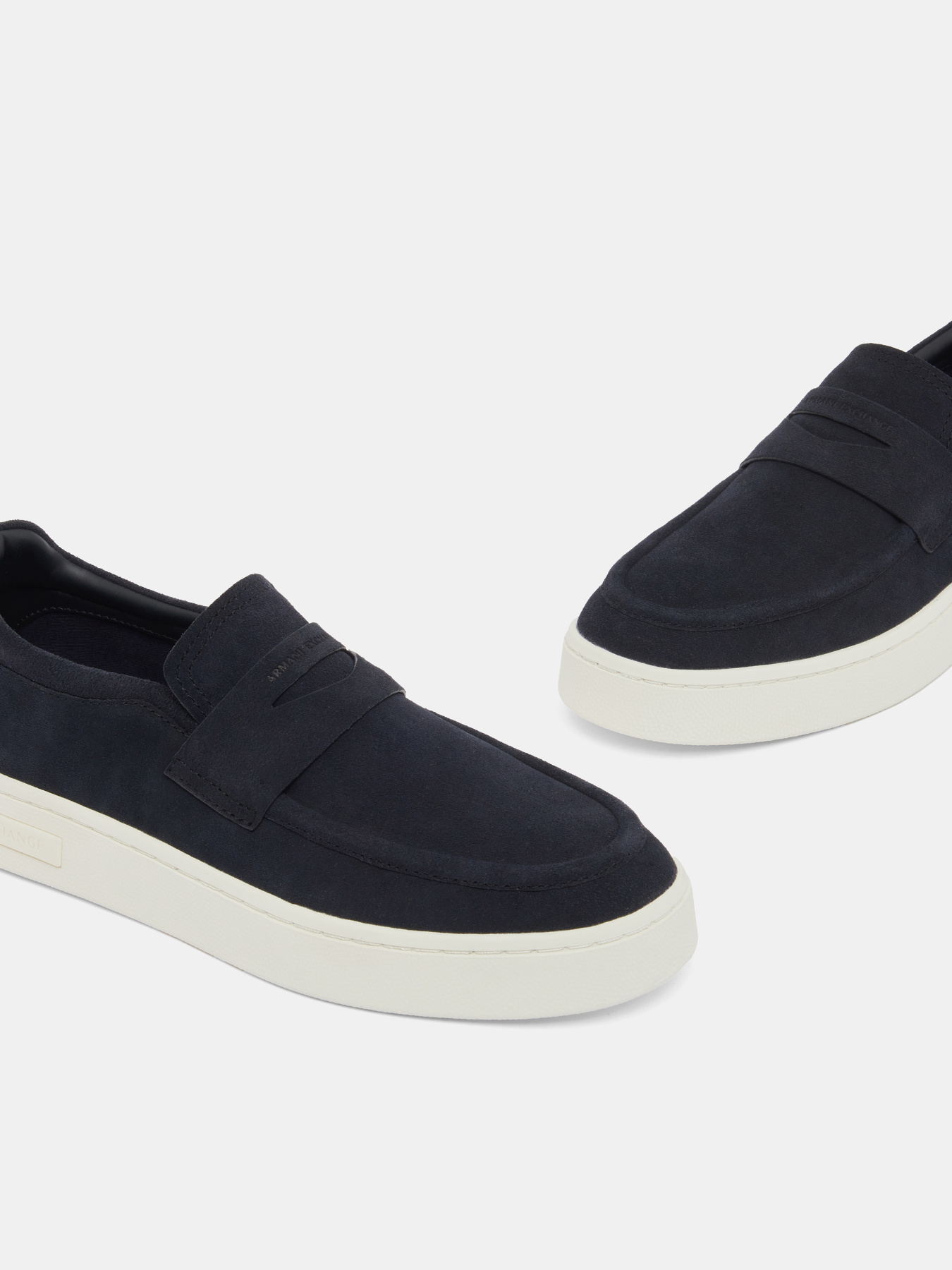 Сліпони та мокасини Armani Exchange модель XM002632-AF19687-ZB004 Сліпони та мокасини Armani Exchange модель XM002632-AF19687-ZB004 Фото