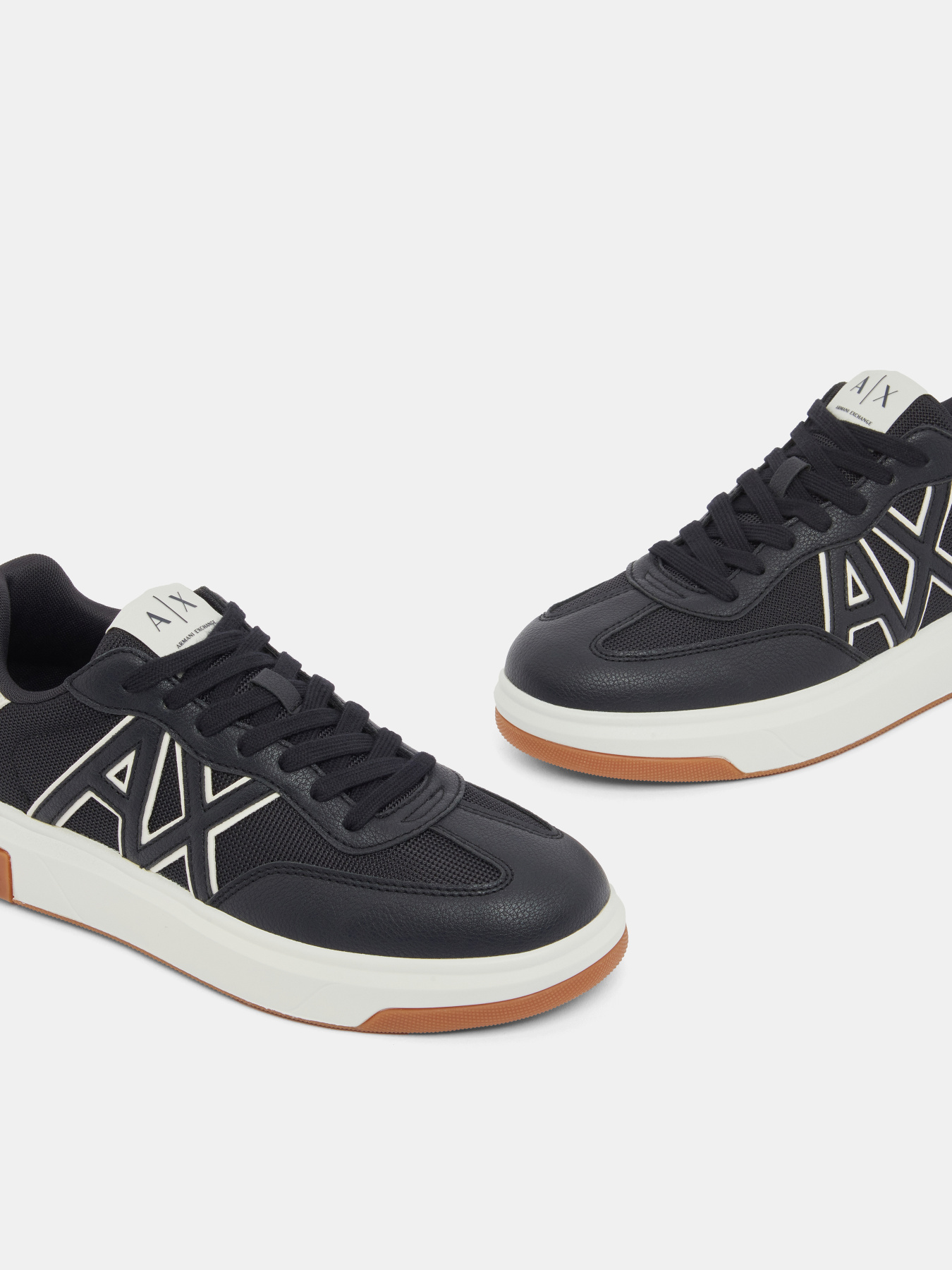 Кеди Armani Exchange модель XM002687-AF22775-MZ752 Кеди Armani Exchange модель XM002687-AF22775-MZ752 Фото