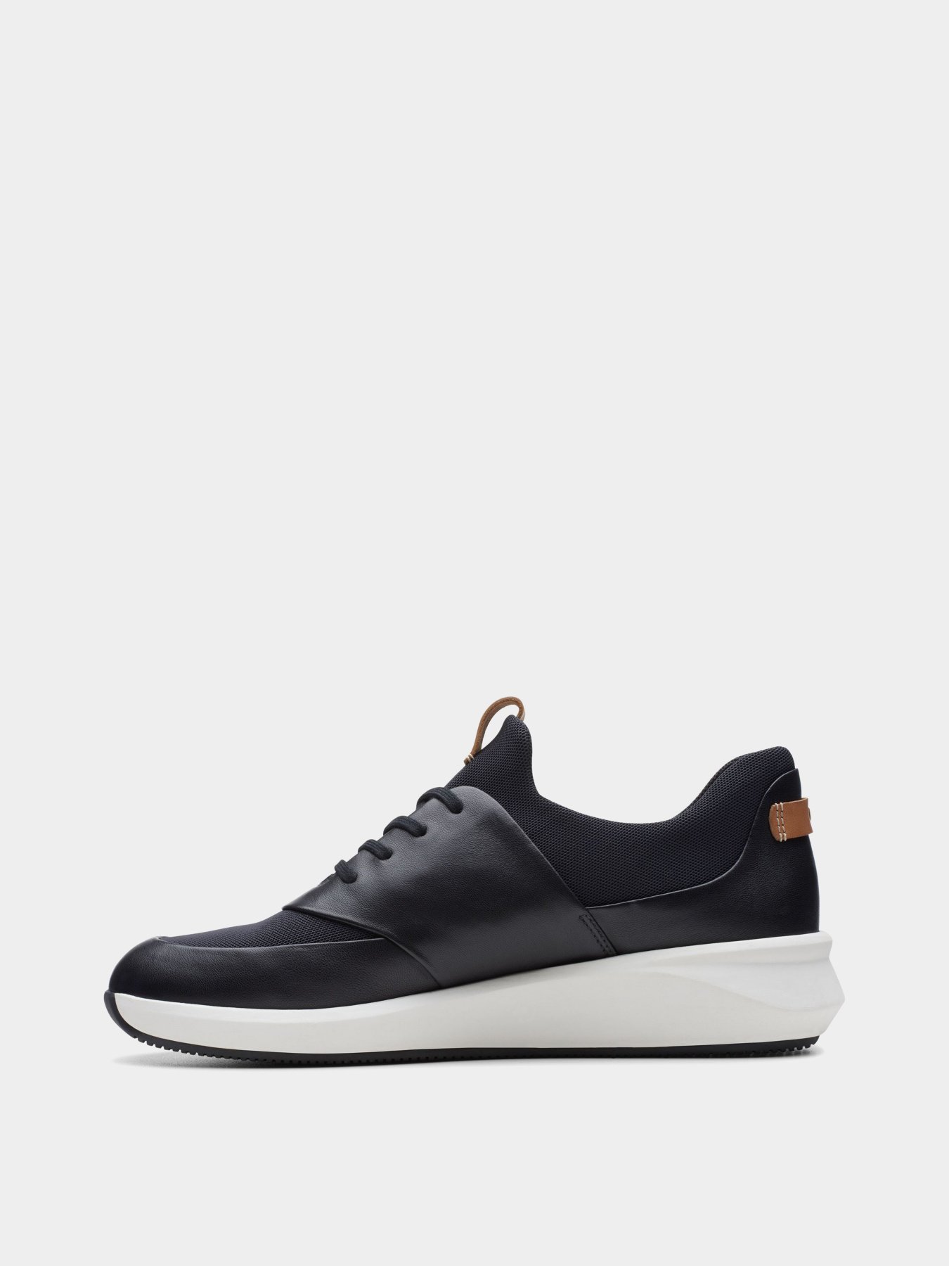 Кросівки Clarks Un Rio Lace модель 26140395 Фото