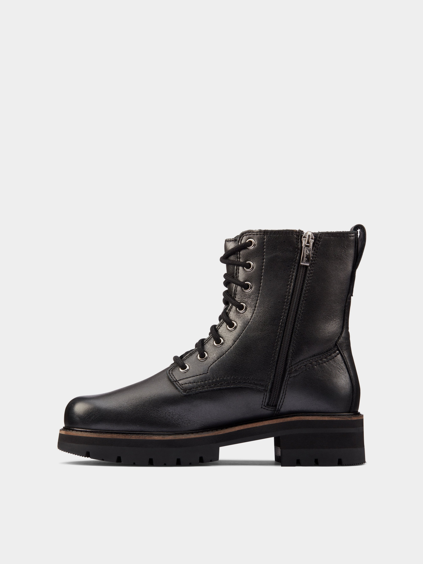 Черевики та чоботи Clarks Orianna Hi модель 26161386 Фото
