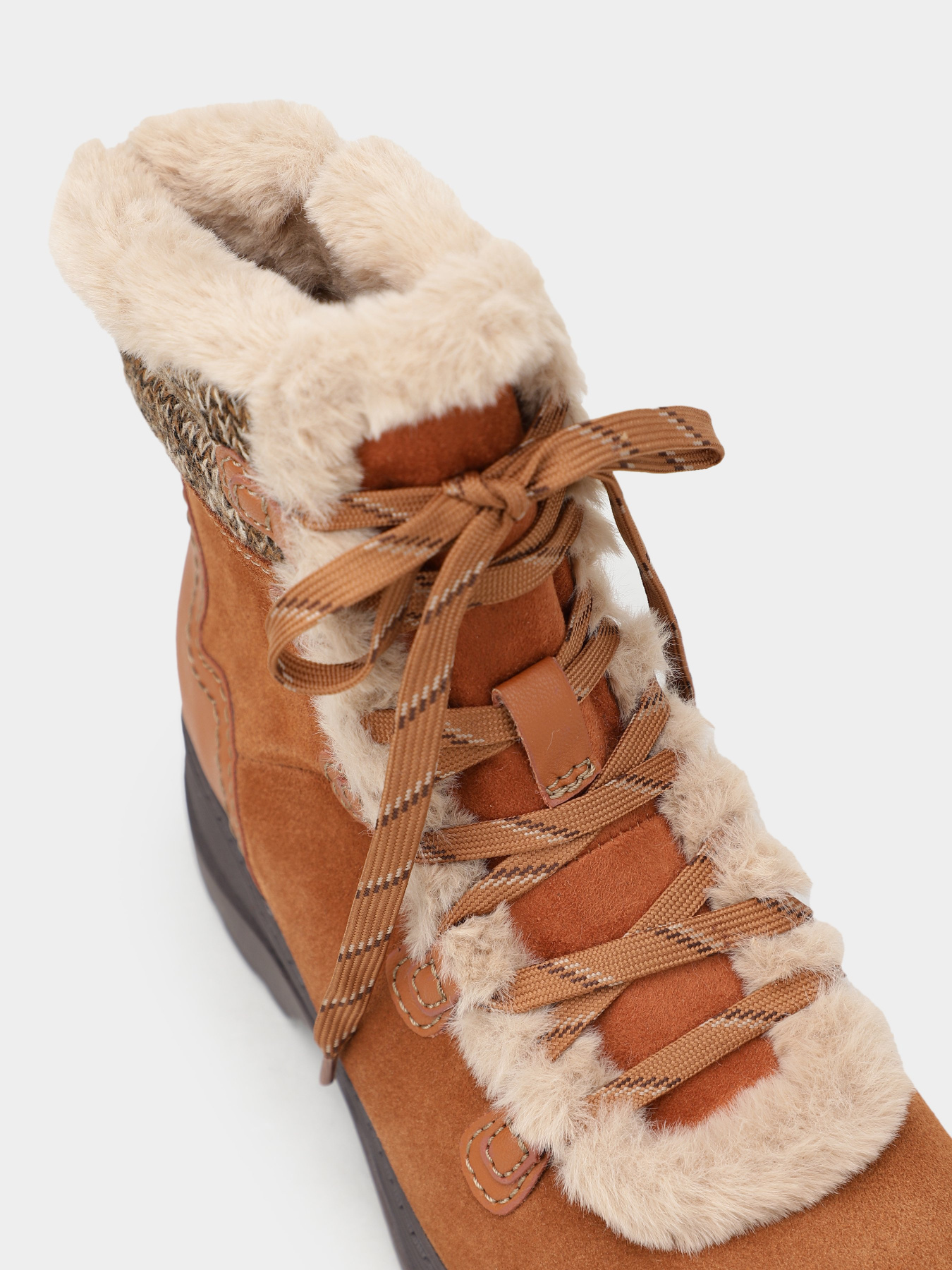 Черевики та чоботи Clarks Aveleigh Edge модель 26167661 Черевики та чоботи Clarks Aveleigh Edge модель 26167661 Фото