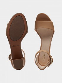 Босоніжки Clarks Deva Mae модель 26171972 Фото