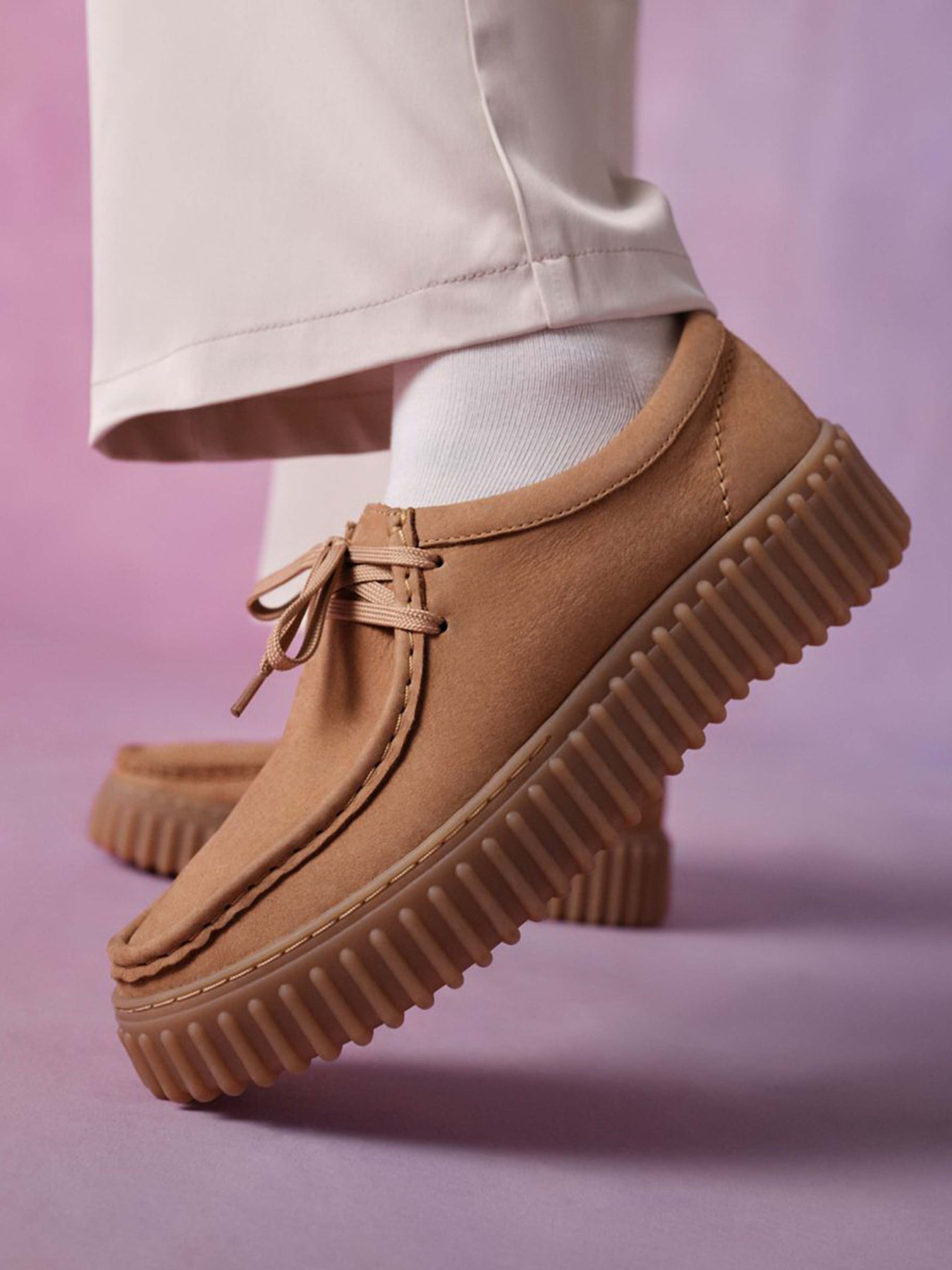 Туфлі та лофери Clarks Torhill Bee модель 26172084 Туфлі та лофери Clarks Torhill Bee модель 26172084 Фото