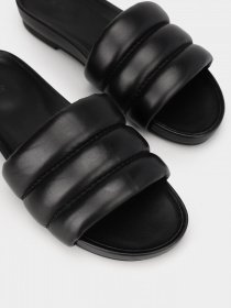 Шльопанці Clarks Pure Soft Leather модель 26173700 Фото