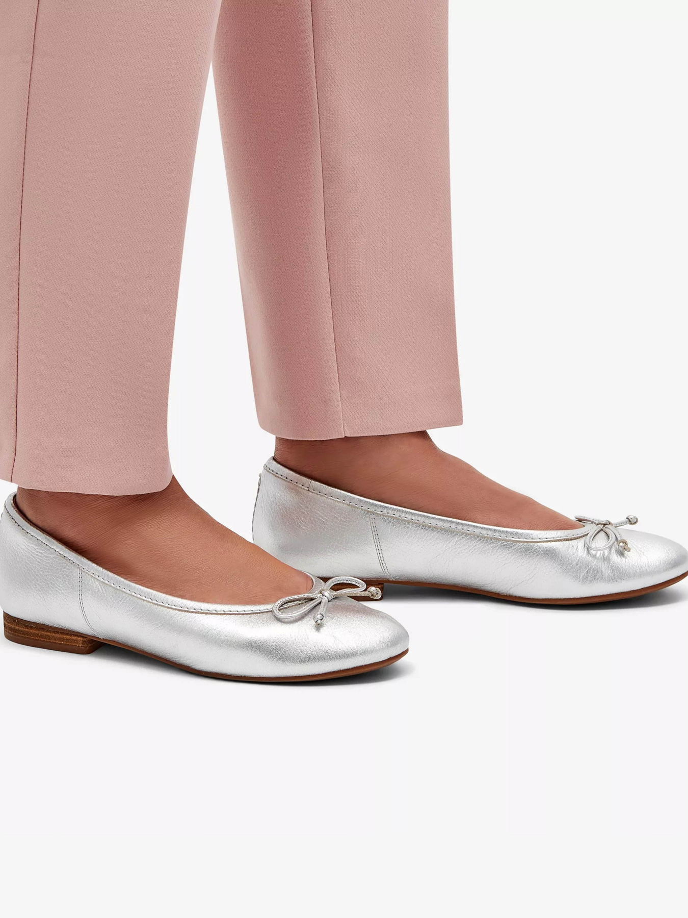 Туфли и лоферы Clarks Fawna Lily модель 26176380 Туфли и лоферы Clarks Fawna Lily модель 26176380 Фото