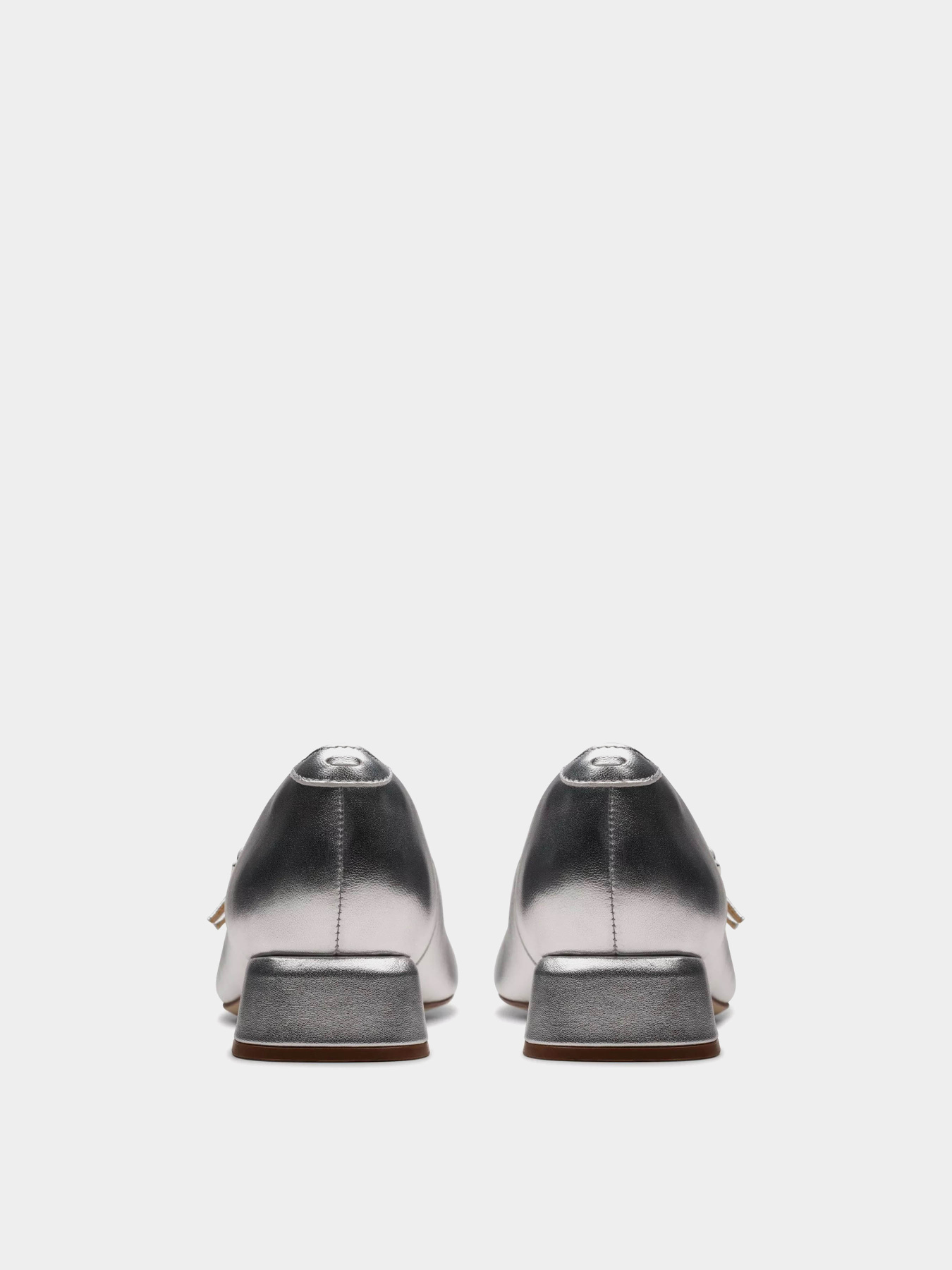 Туфли и лоферы Clarks Daiss 30 Shine модель 26179900 Туфли и лоферы Clarks Daiss 30 Shine модель 26179900 Фото