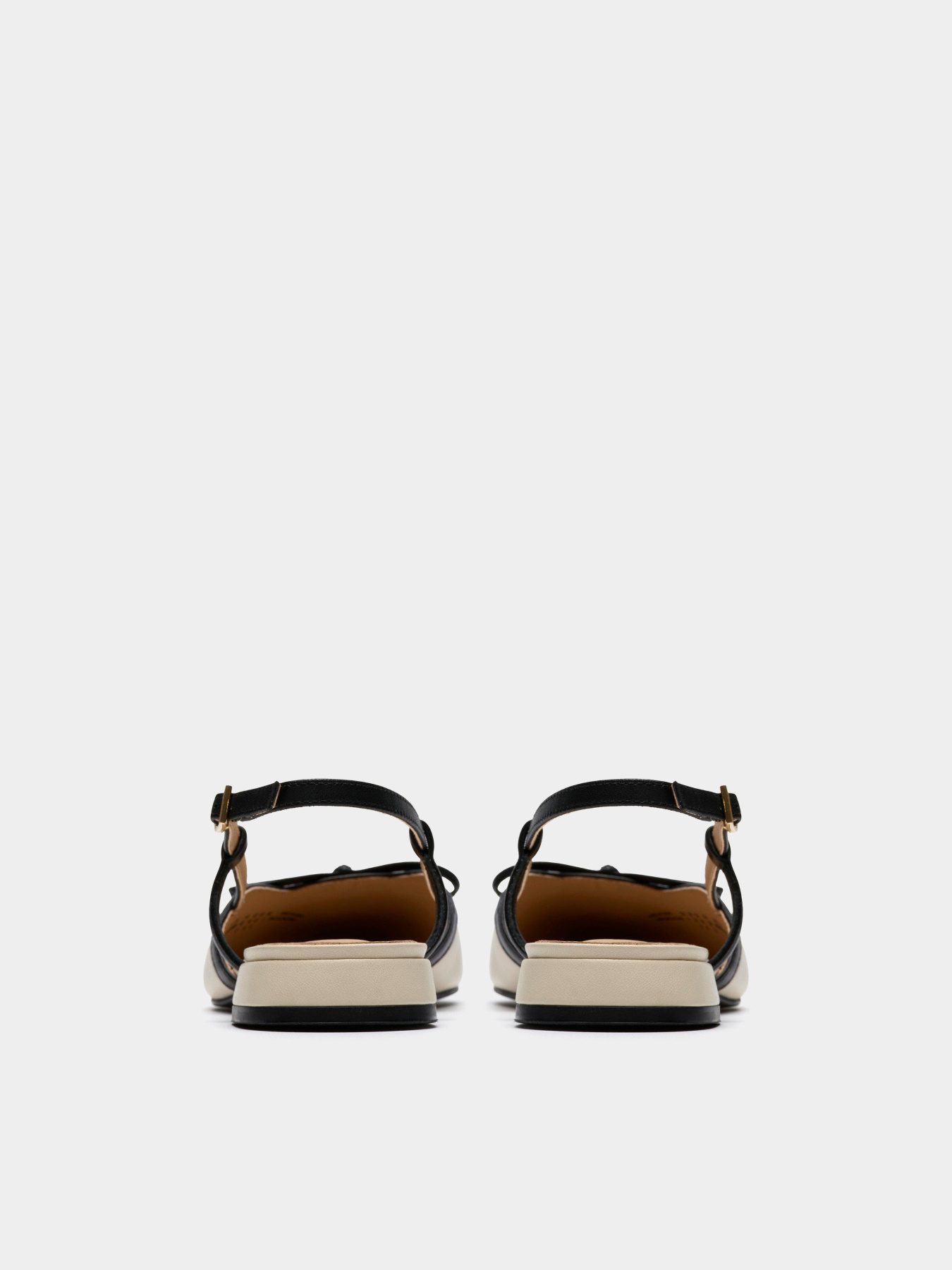 Туфли и лоферы Clarks SENSA15 BOW модель 26186115 Туфли и лоферы Clarks SENSA15 BOW модель 26186115 Фото