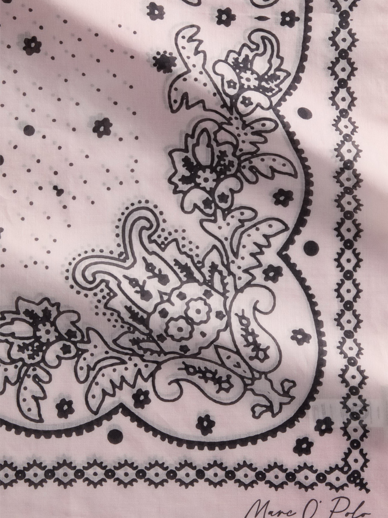 Шарфи та хустки Marc O’Polo модель 5000013243-8375 Шарфи та хустки Marc O’Polo модель 5000013243-8375 Фото