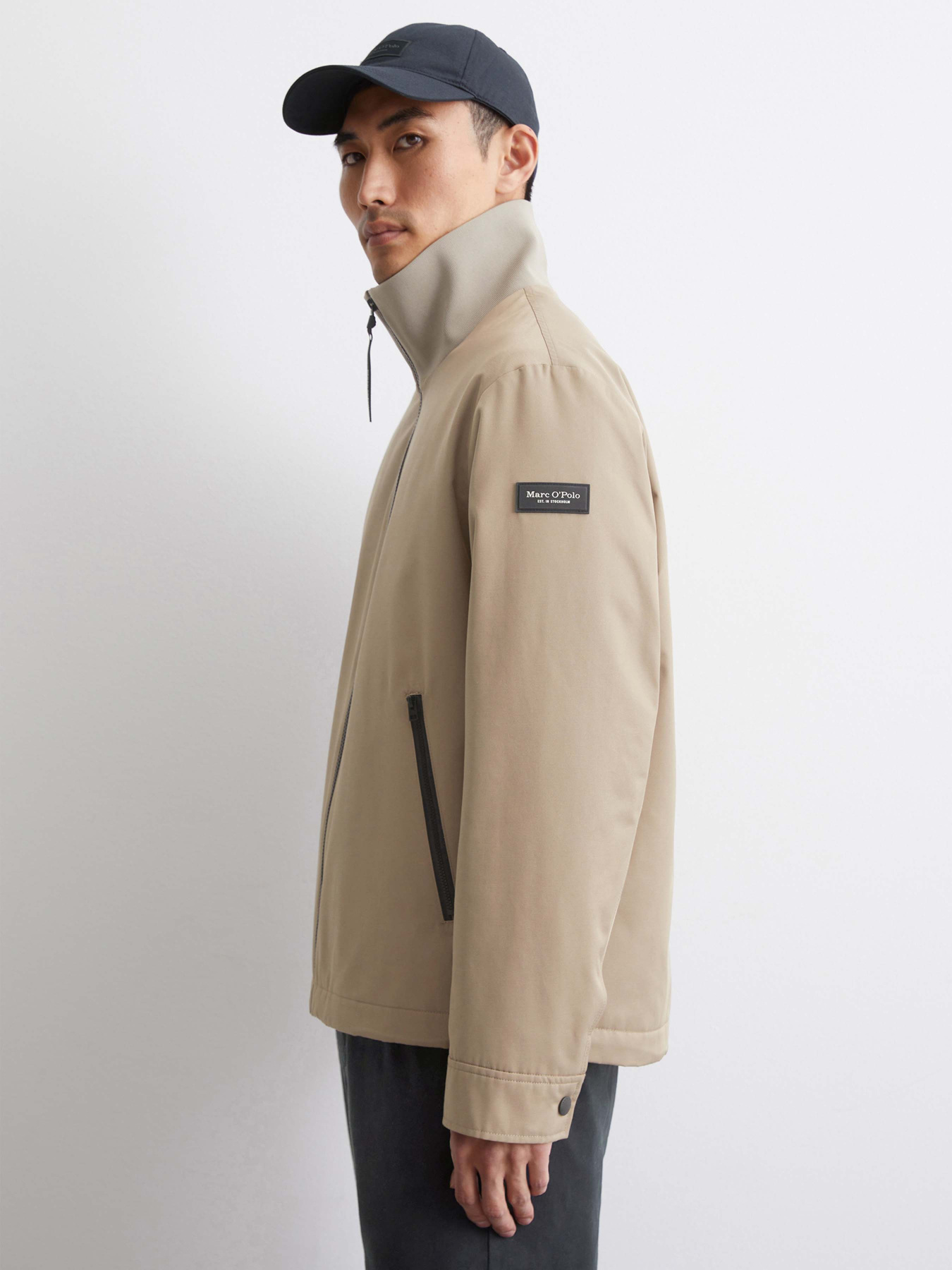 Куртки та дублянки Marc O’Polo модель 520007370404-730 Фото