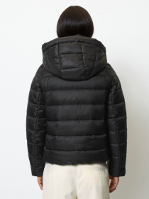 Куртки та дублянки Marc O’Polo модель 308085170129-990 Фото