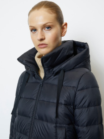 Куртки та дублянки Marc O’Polo модель 308085170129-899 Фото