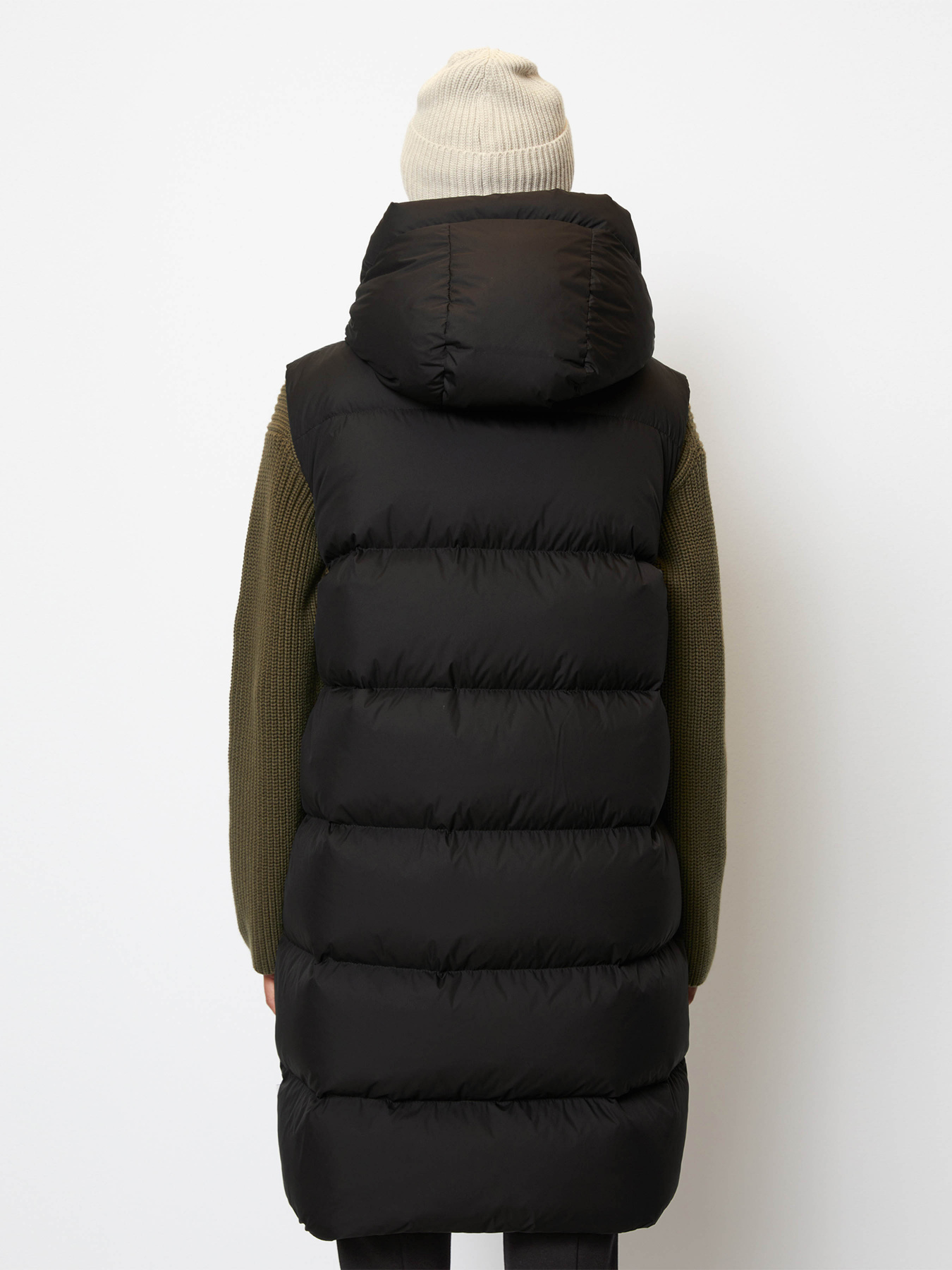 Куртки та дублянки Marc O’Polo модель 309087472025-990 Фото