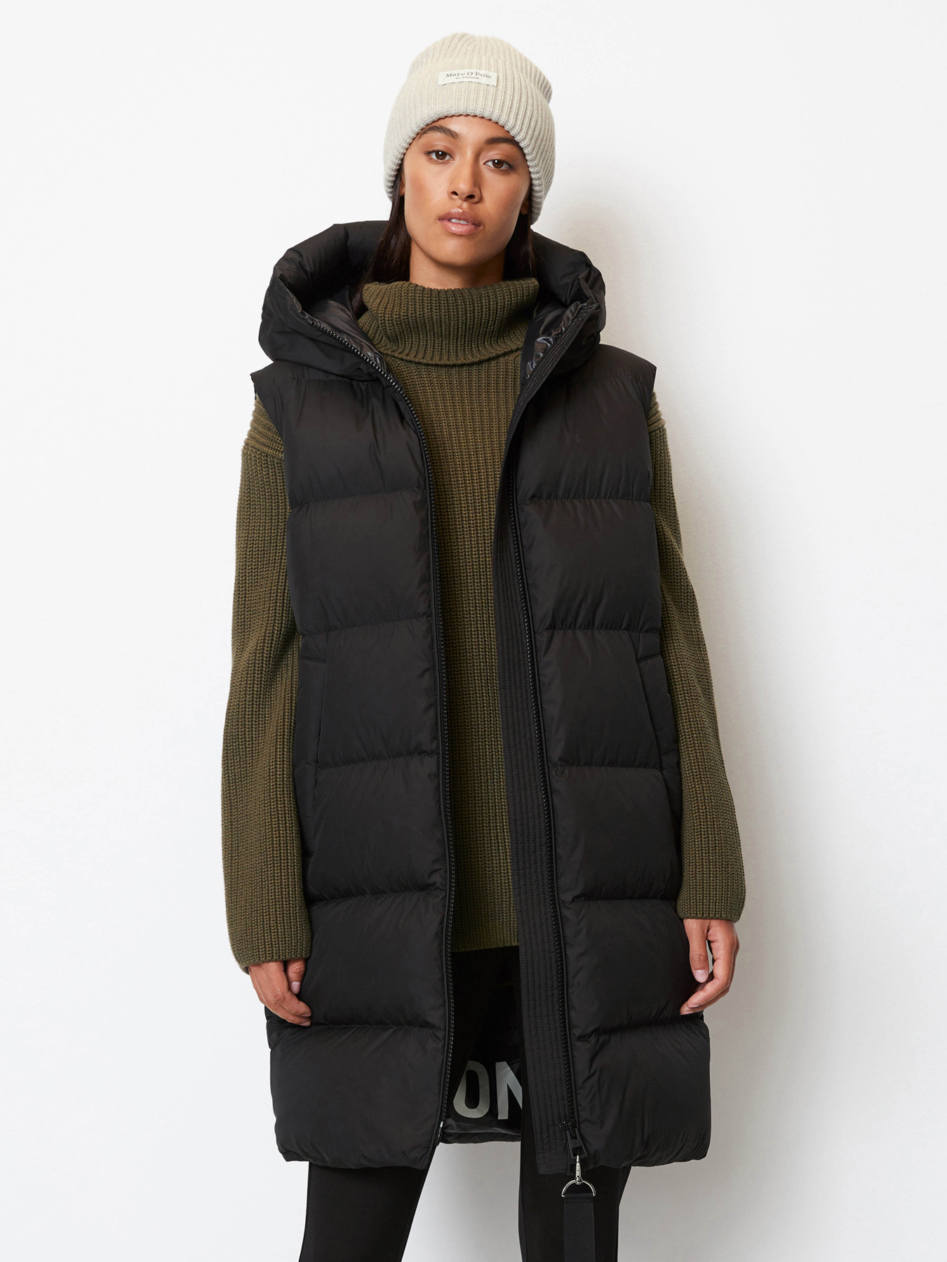 Куртки та дублянки Marc O’Polo модель 309087472025-990 Фото