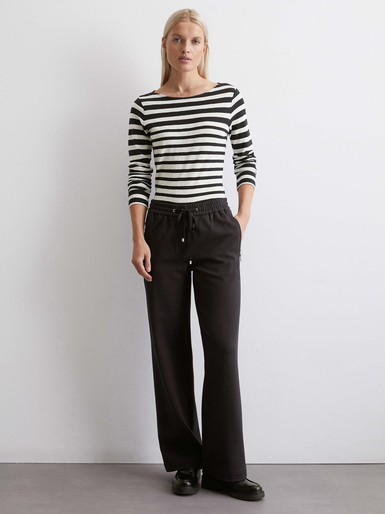Штани Marc O’Polo модель M00401910311-888 Фото