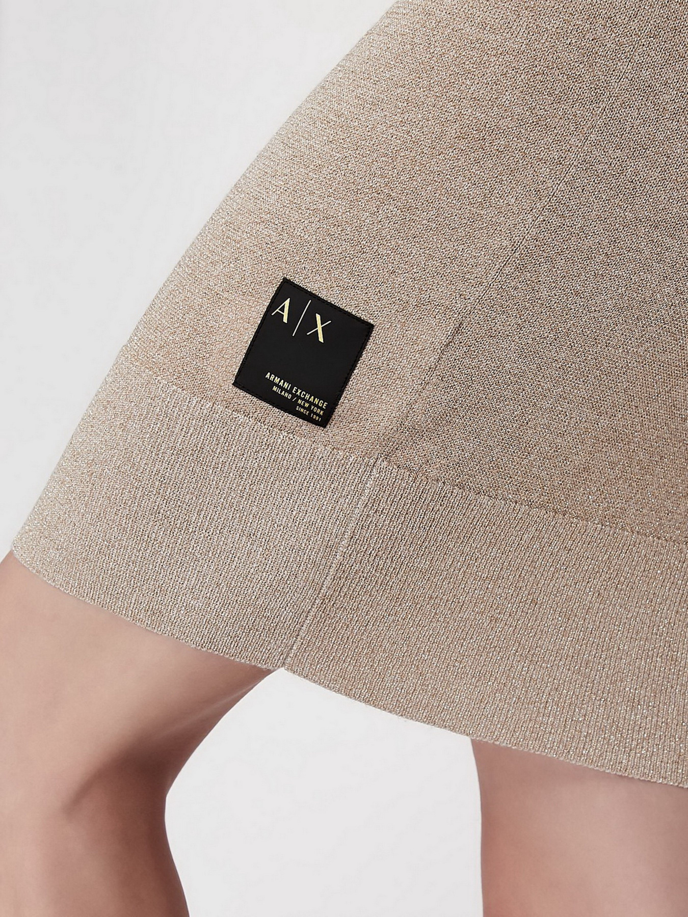 Сукні Armani Exchange модель 6KYA1H-YMT7Z-1672 Фото