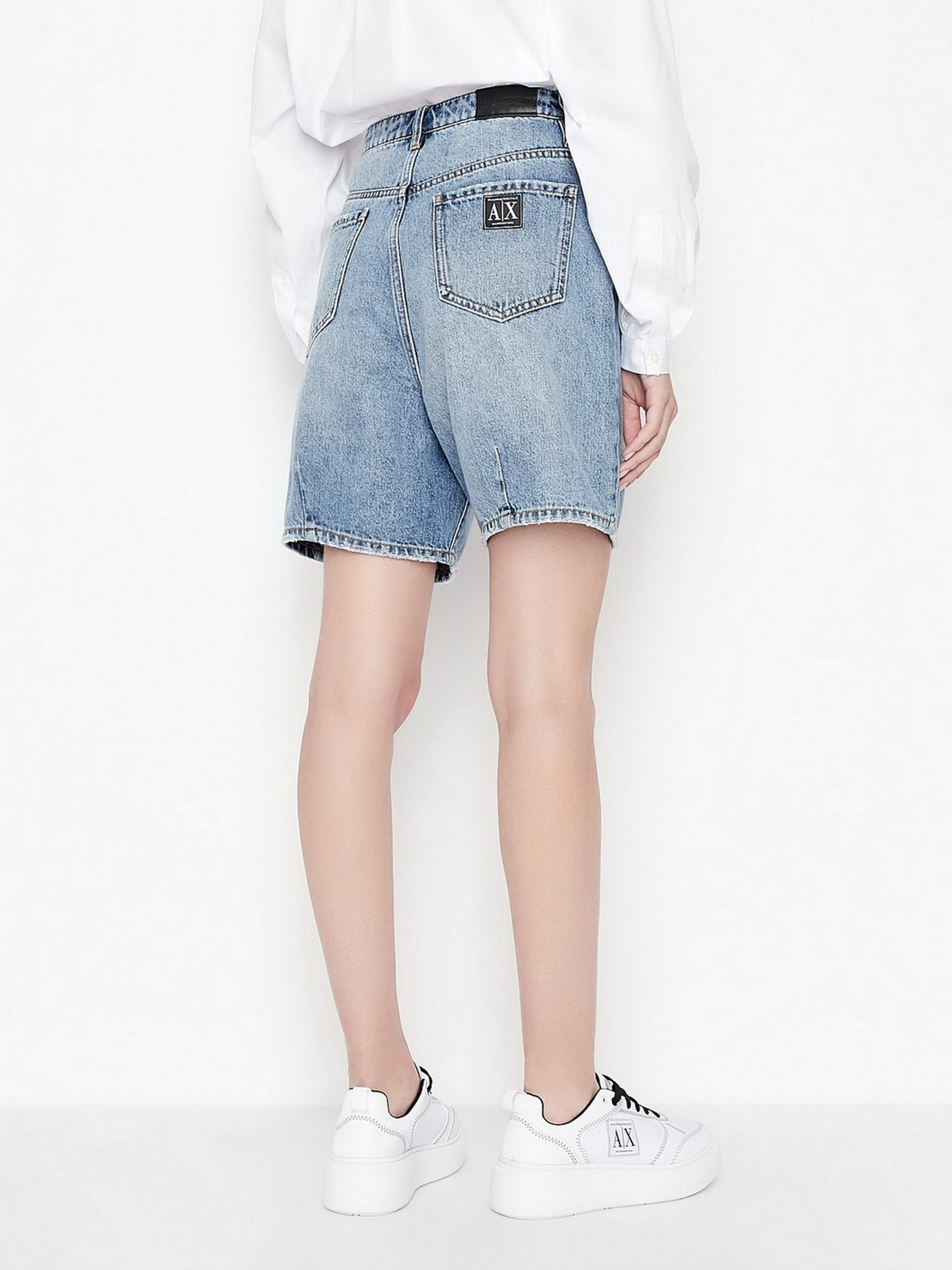 Шорты Armani Exchange модель 3LYJ95-Y1VFZ-1500 Фото