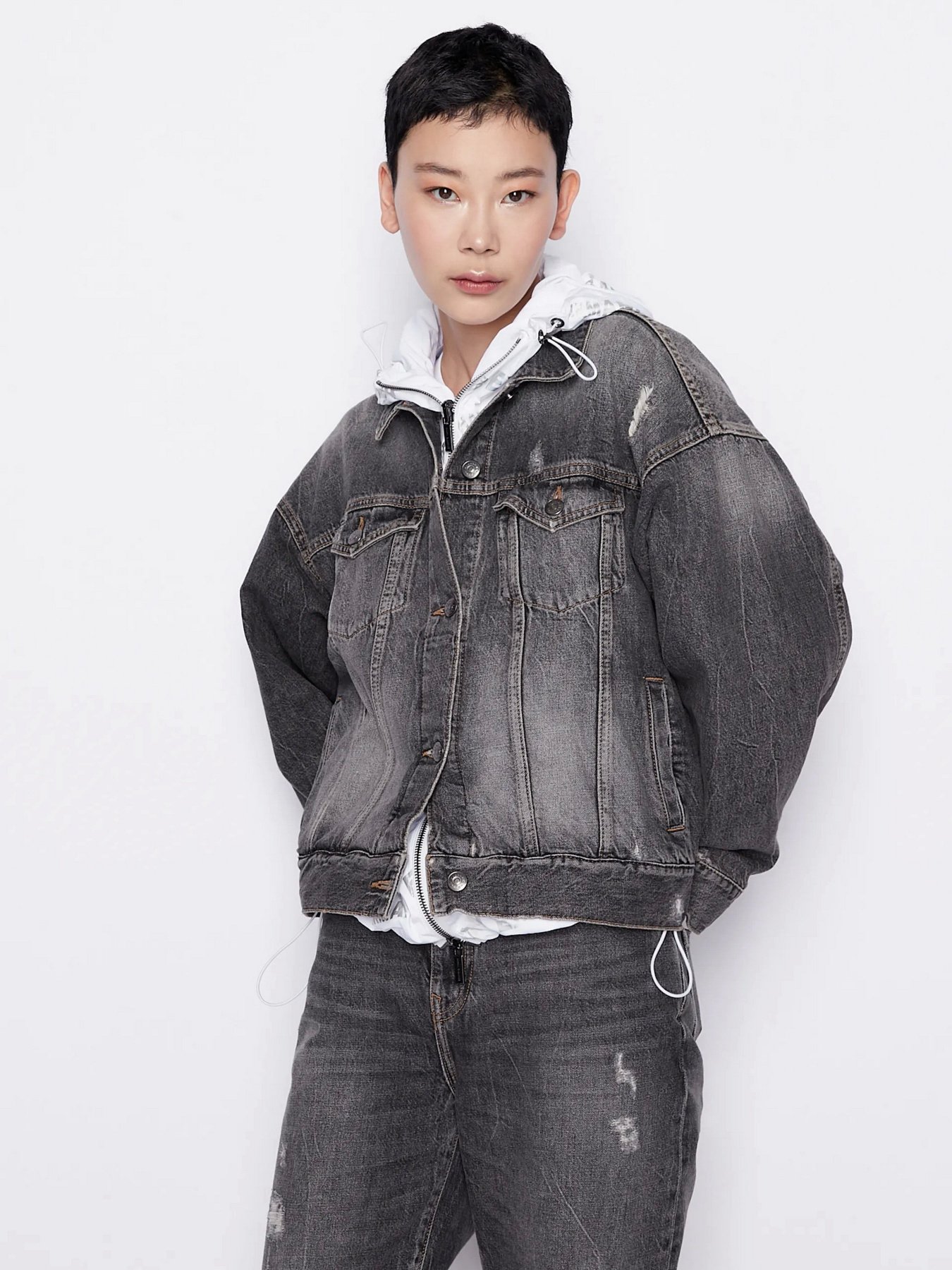 Куртки та дублянки Armani Exchange модель 3RYB68-Y1NBZ-0903 Куртки та дублянки Armani Exchange модель 3RYB68-Y1NBZ-0903 Фото