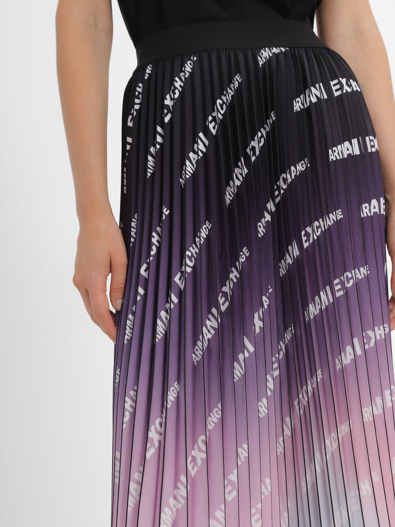 Спідниці Armani Exchange модель 3RYN19-YNJ5Z-22BM Спідниці Armani Exchange модель 3RYN19-YNJ5Z-22BM Фото