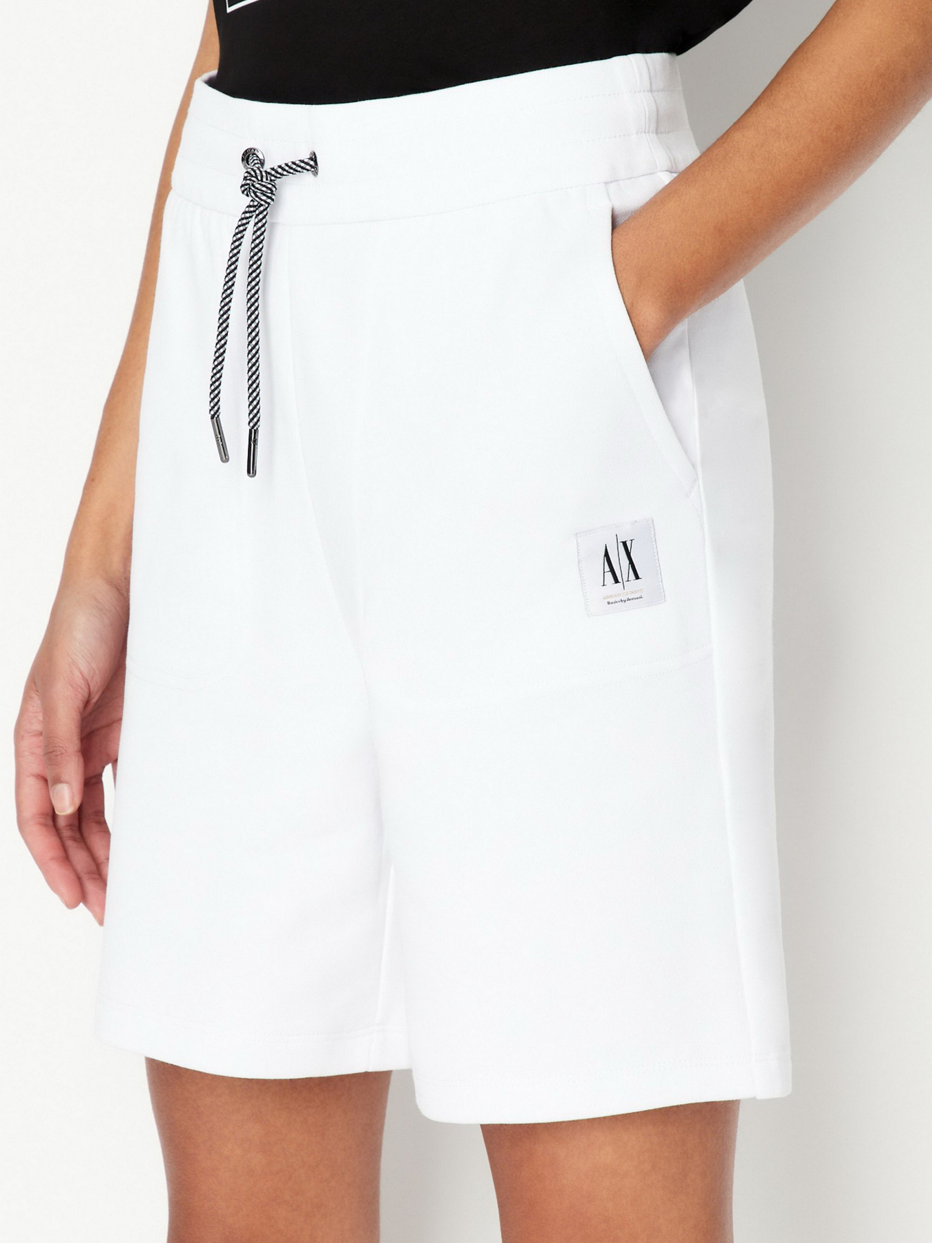 Шорти Armani Exchange модель 3RYS88-YJDVZ-1000 Шорти Armani Exchange модель 3RYS88-YJDVZ-1000 Фото