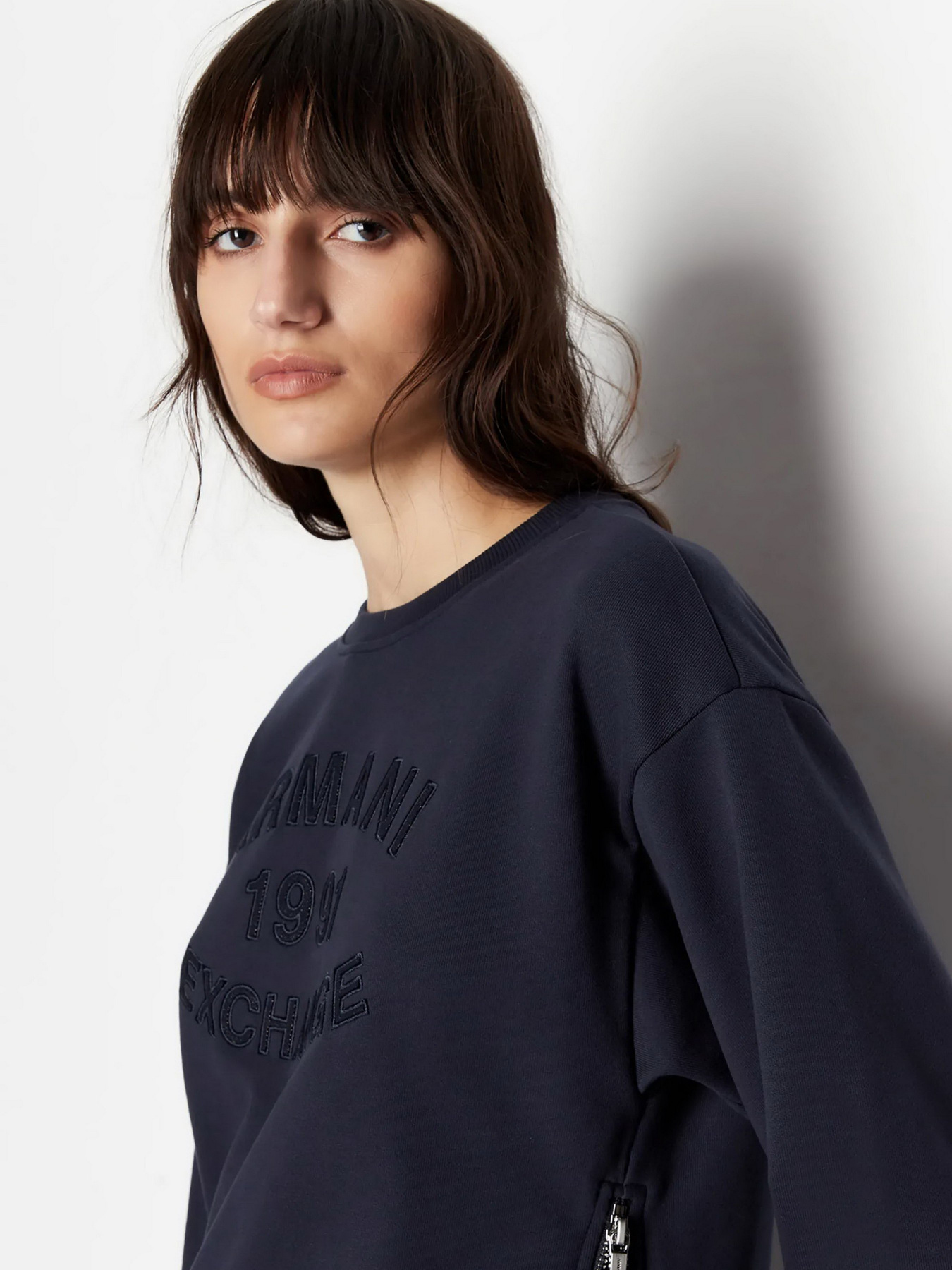 Худи и свитшоты Armani Exchange модель 6RYM18-YJEDZ-15CO Худи и свитшоты Armani Exchange модель 6RYM18-YJEDZ-15CO Фото