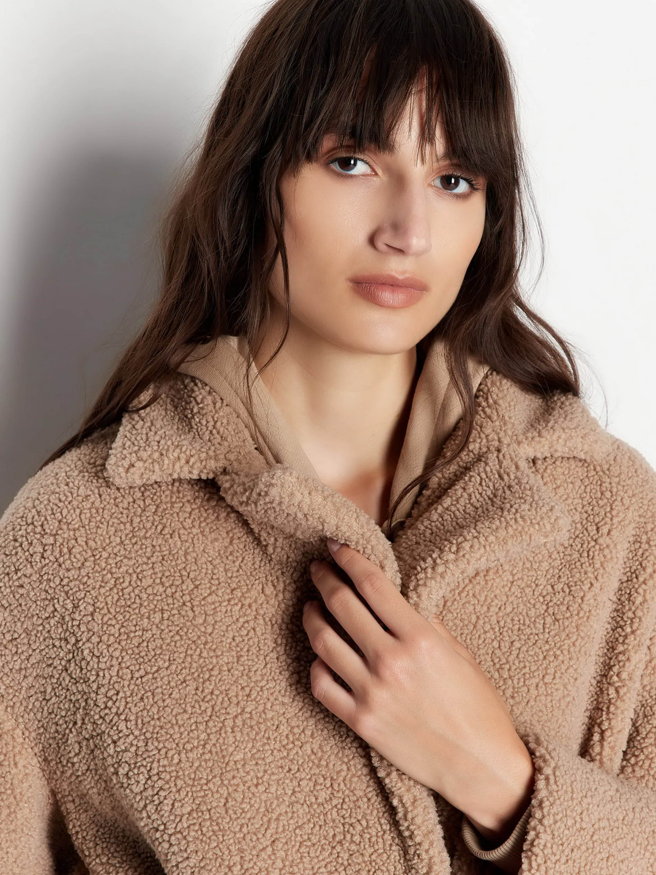 Пальто и плащи Armani Exchange Campus модель 6RYL04-YJFAZ-0748 Пальто и плащи Armani Exchange Campus модель 6RYL04-YJFAZ-0748 Фото