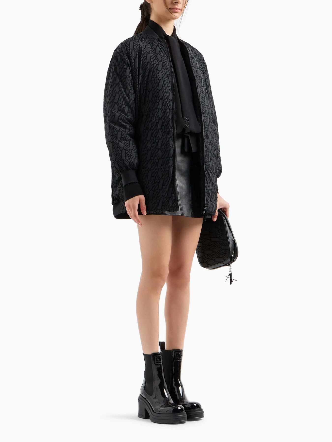 Куртки и дубленки Armani Exchange модель 6DYK07-YN2UZ-1200 Куртки и дубленки Armani Exchange модель 6DYK07-YN2UZ-1200 Фото