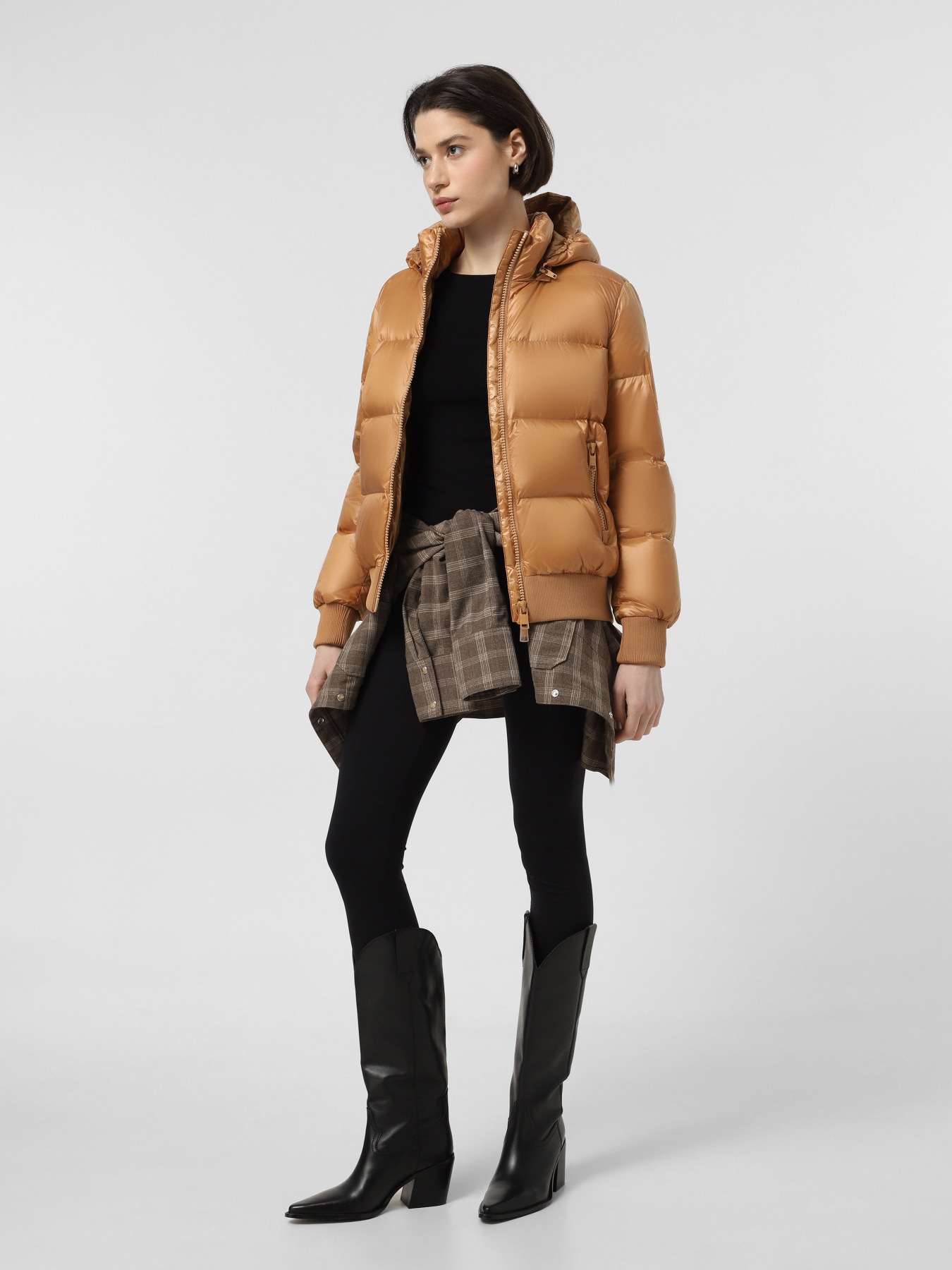 Куртки и дубленки Armani Exchange модель XW000228-AF10860-U6164 Фото