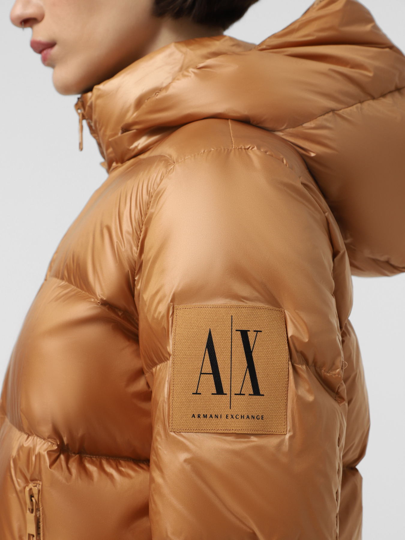 Куртки и дубленки Armani Exchange модель XW000228-AF10860-U6164 Фото