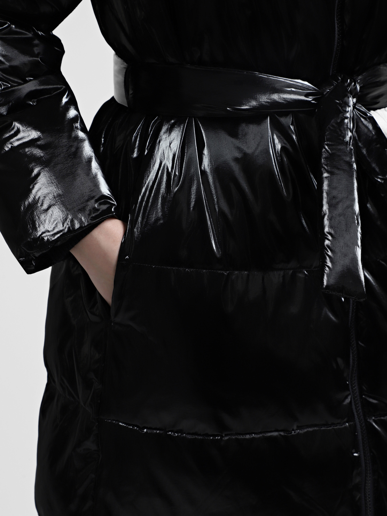 Куртки и дубленки Armani Exchange модель 6DYL32-YN1YZ-1200 Куртки и дубленки Armani Exchange модель 6DYL32-YN1YZ-1200 Фото