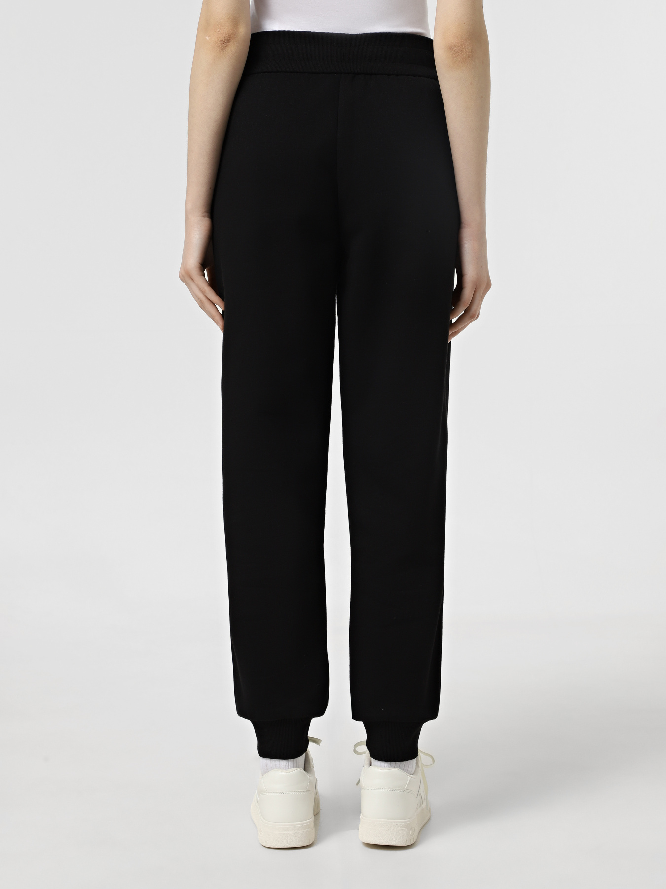Брюки Armani Exchange модель 6DYP89-YJKFZ-1200 Брюки Armani Exchange модель 6DYP89-YJKFZ-1200 Фото