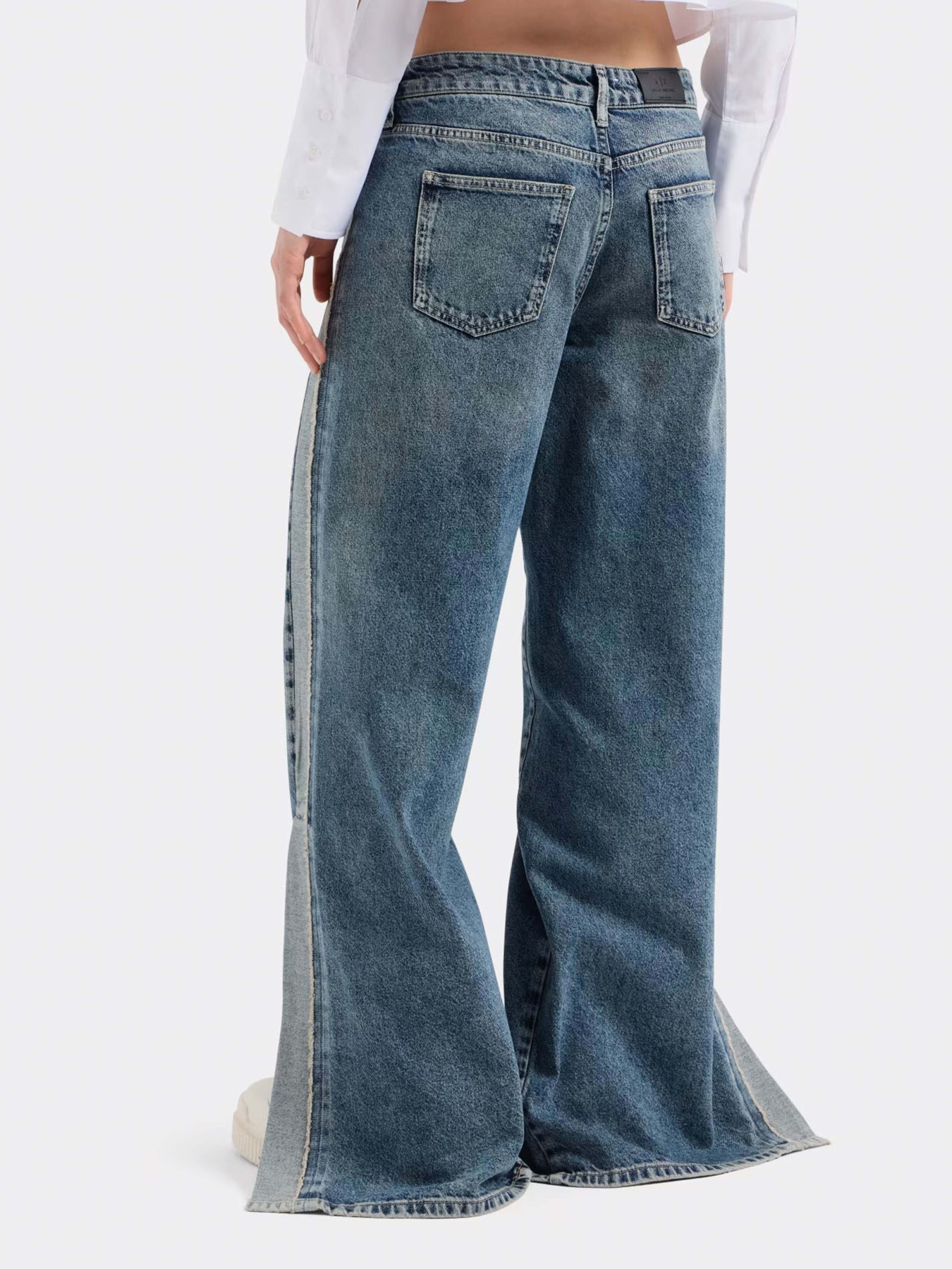 Джинси Armani Exchange модель XW000308-AF12091-MB002 Фото