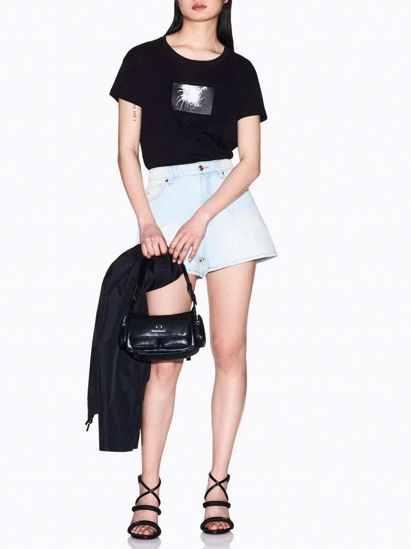 Шорти Armani Exchange модель XW000135-AF12855-MB001 Шорти Armani Exchange модель XW000135-AF12855-MB001 Фото