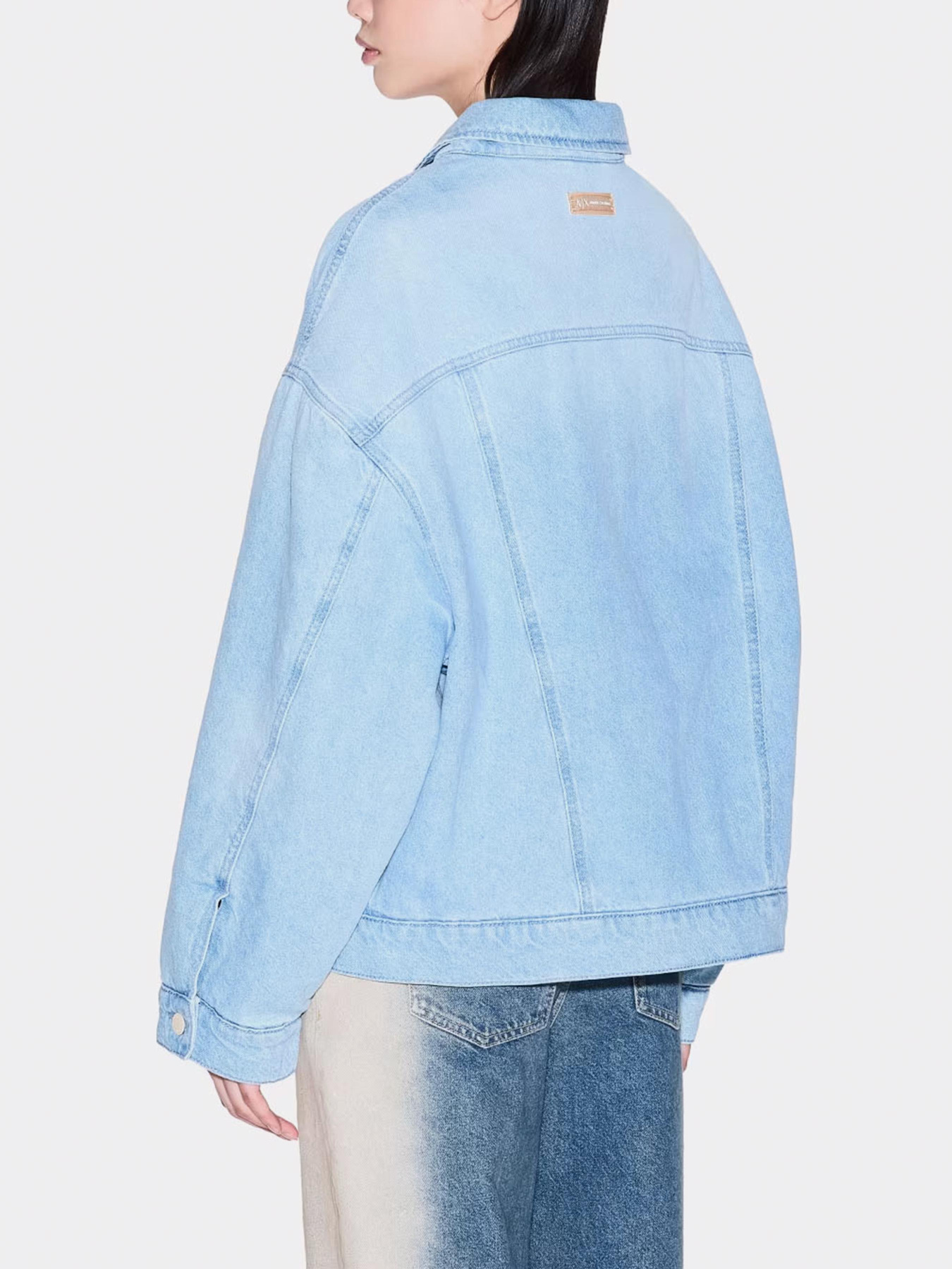 Куртки и дубленки Armani Exchange модель XW001061-AF14494-MB003 Фото